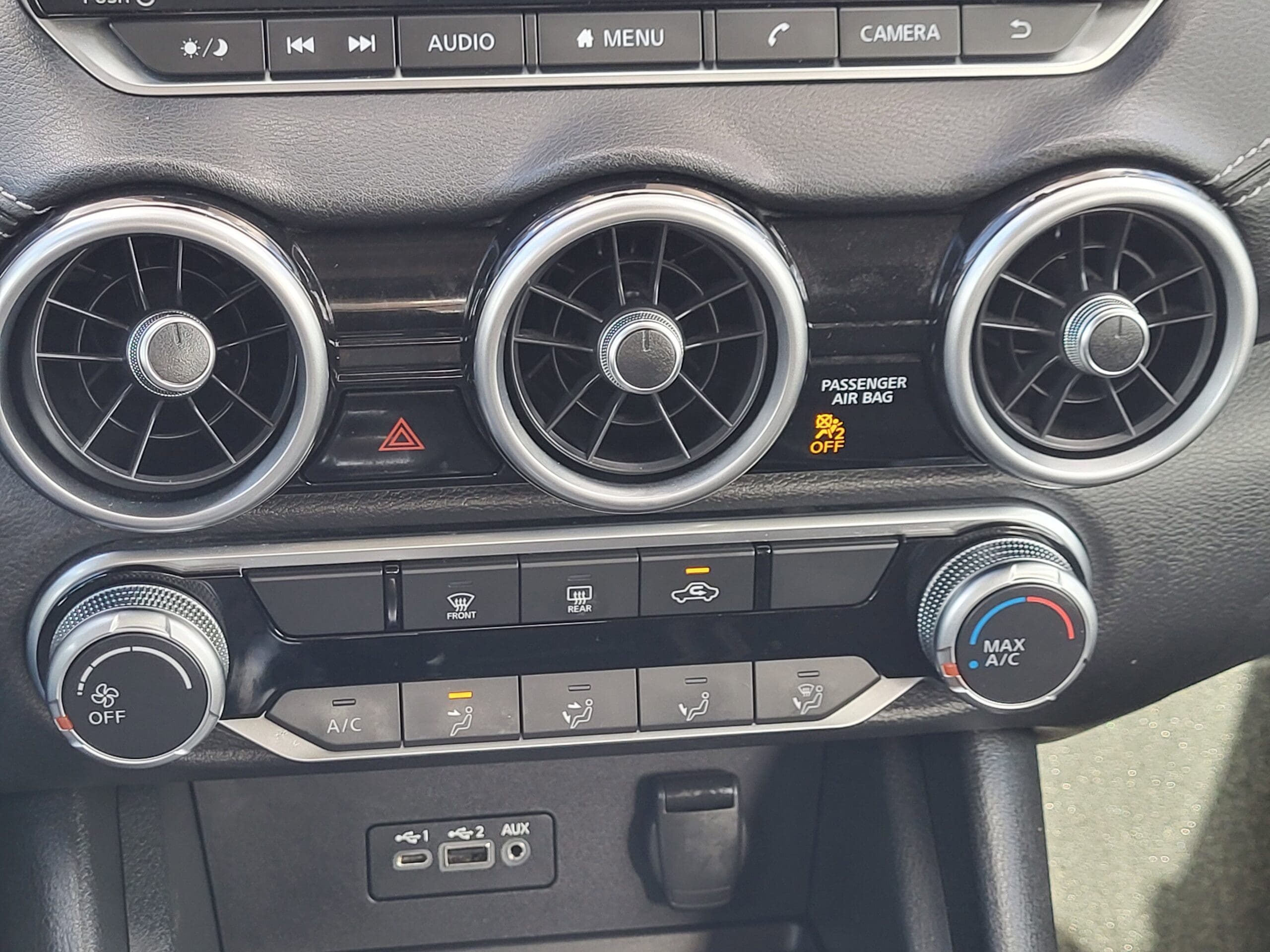 2023 Nissan Sentra - Image 24