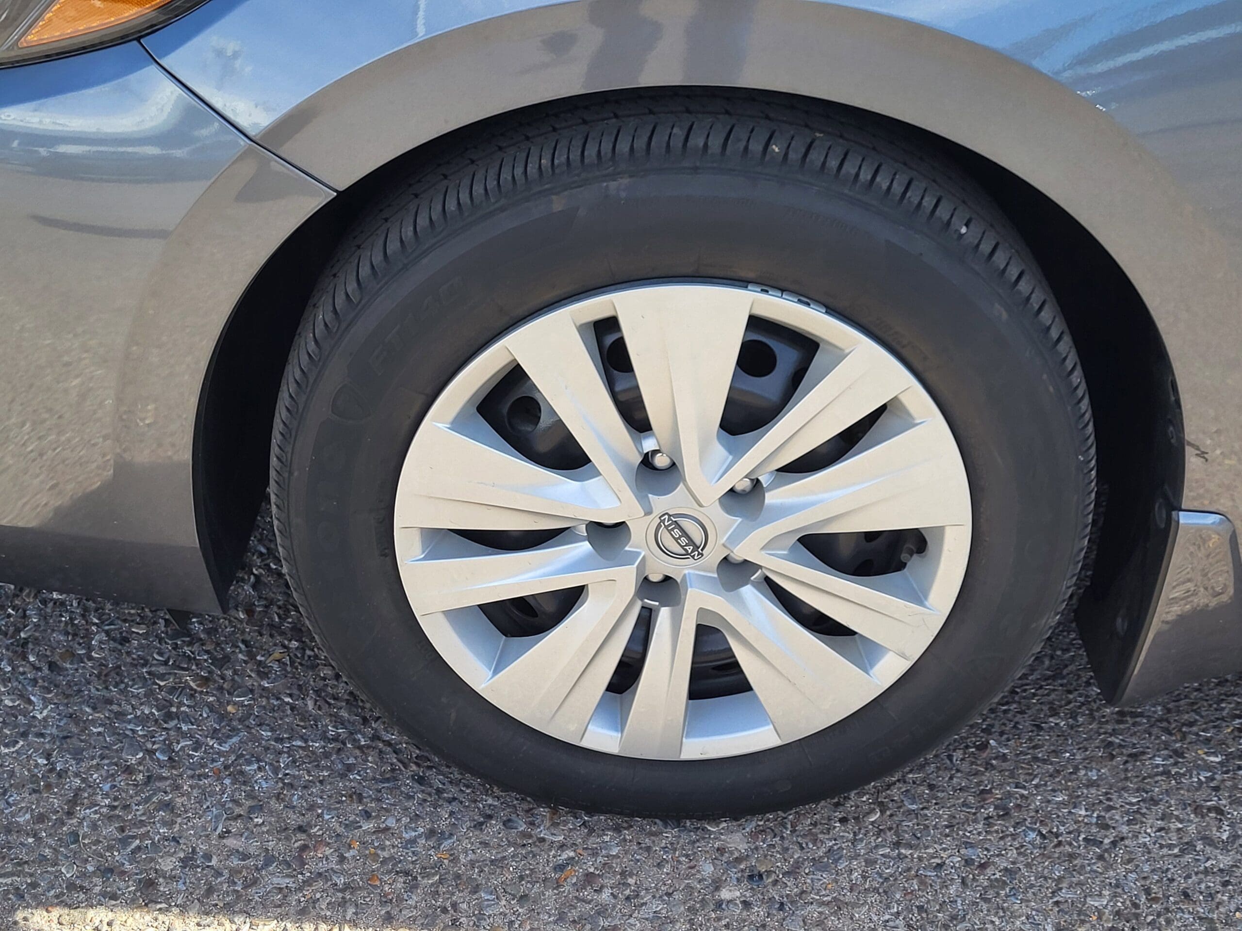 2024 Nissan Sentra - Image 17