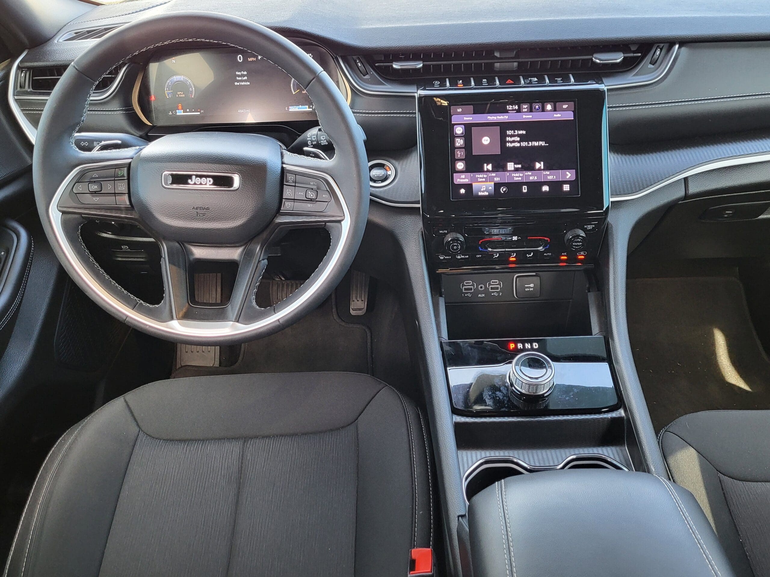 2025 Jeep Grand Cherokee - Image 10