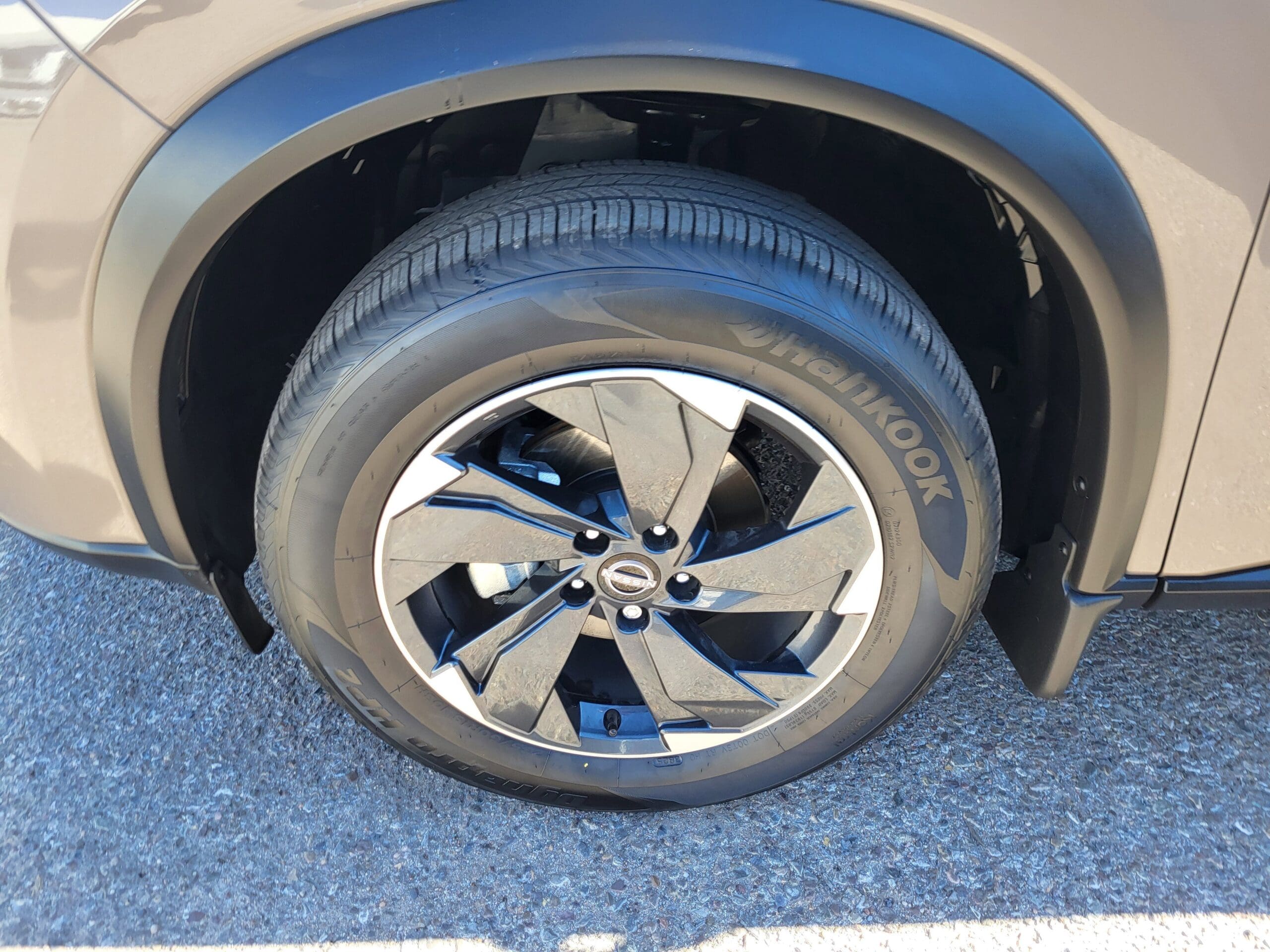 2024 Nissan Rogue - Image 18