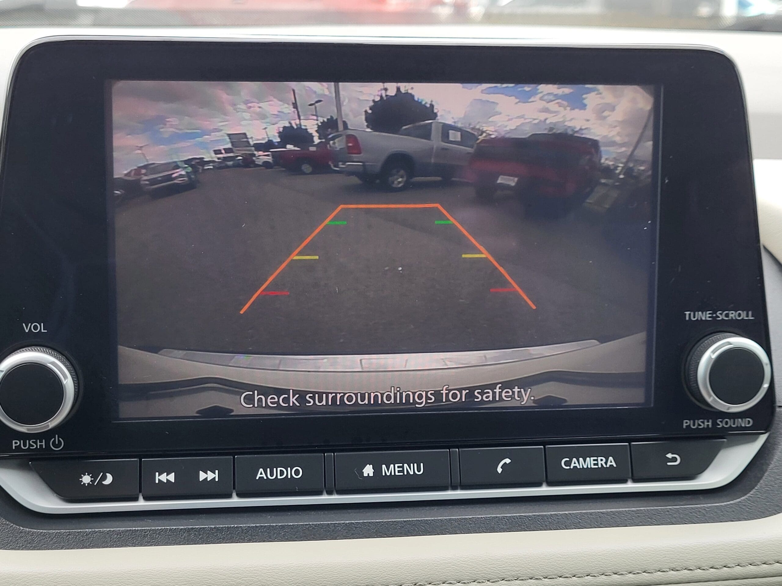 2023 Nissan Rogue - Image 24