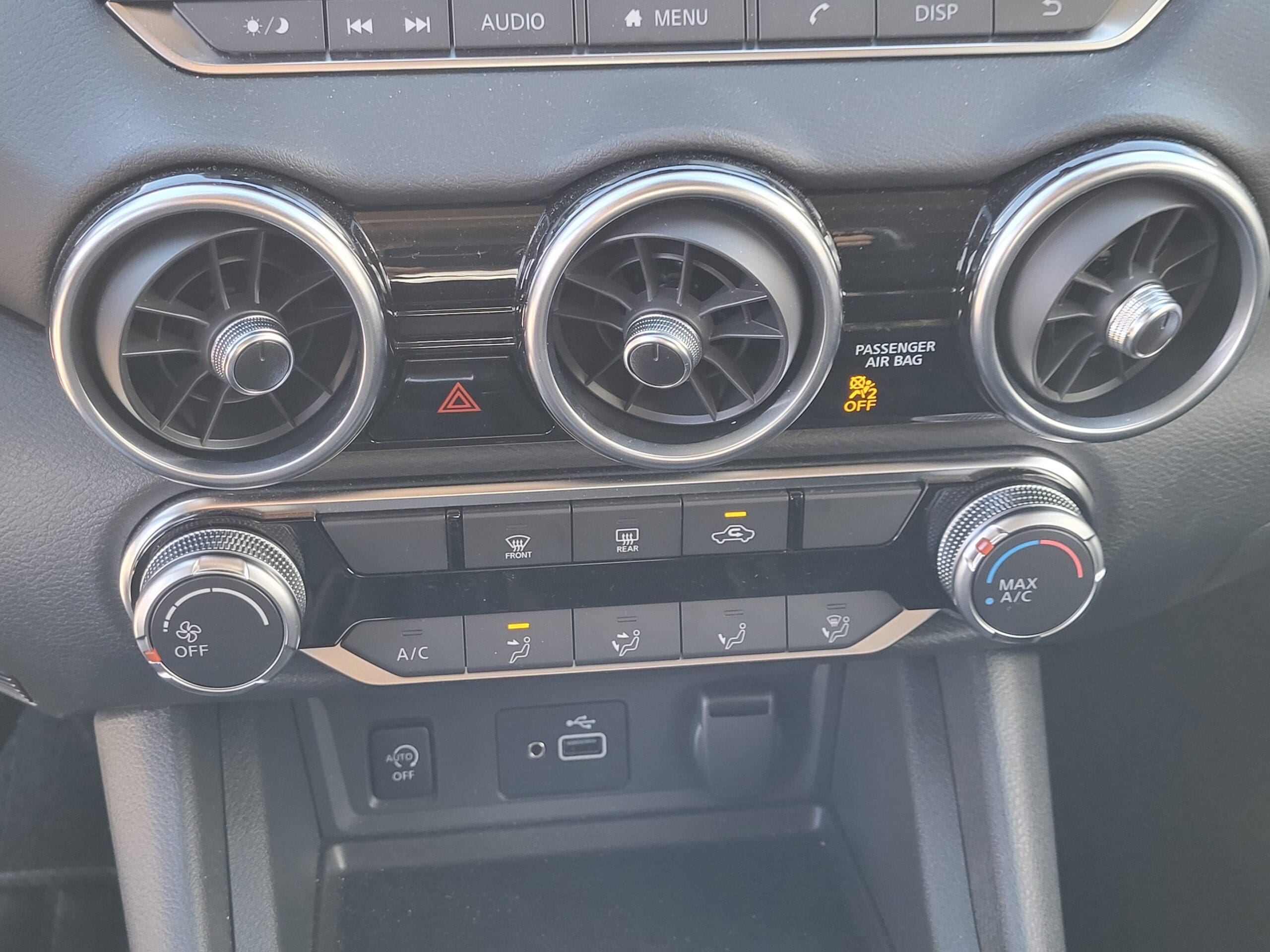 2025 Nissan Sentra - Image 23