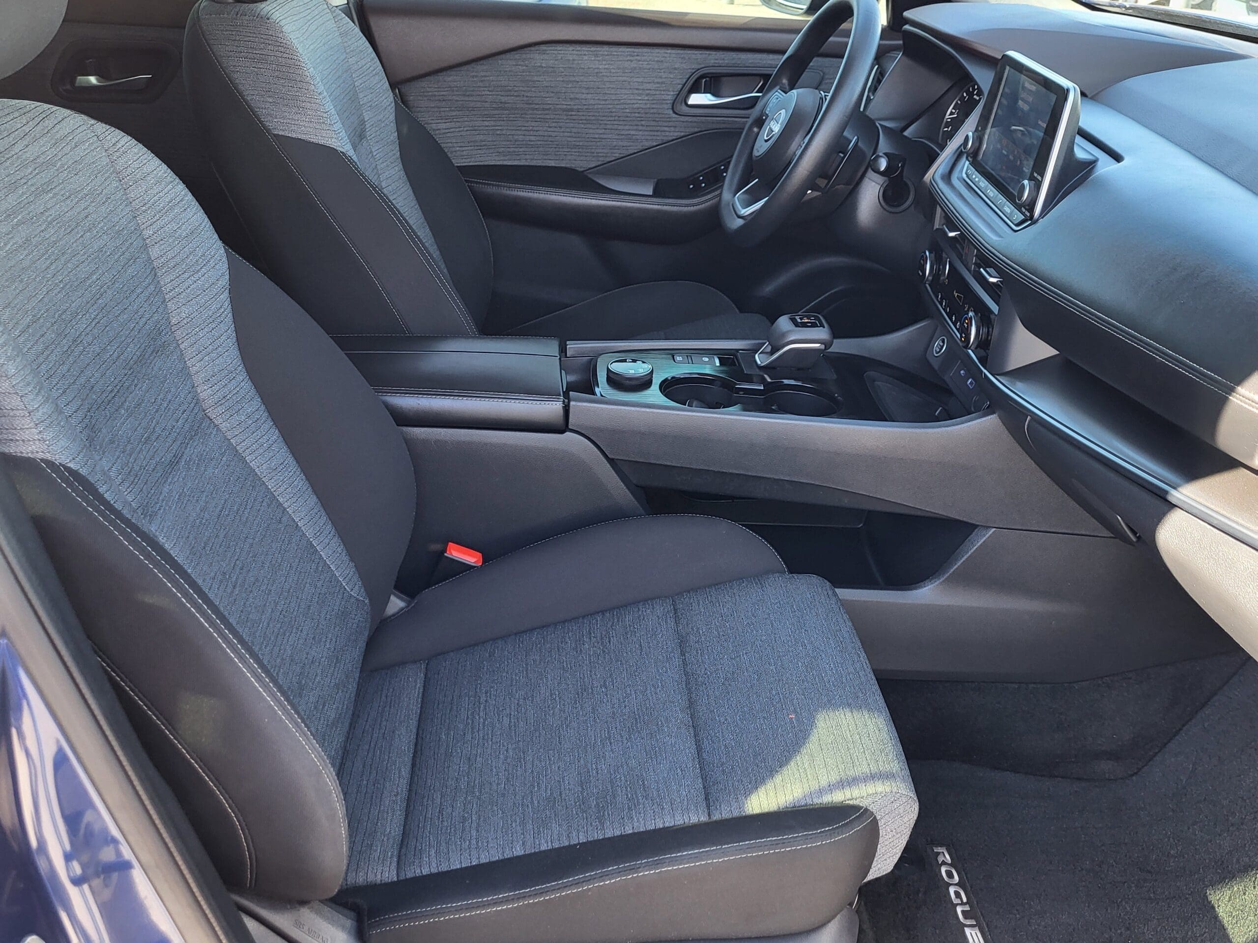 2023 Nissan Rogue - Image 15