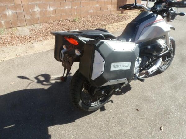 2023 Moto Guzzi V85 TT