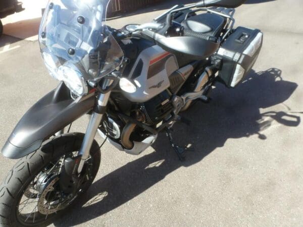 2023 Moto Guzzi V85 TT