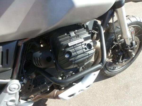 2023 Moto Guzzi V85 TT