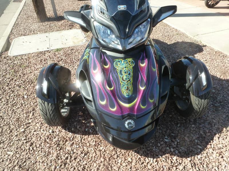 2013 Can-Am Spyder ST/STS/ST Limited - Image 3