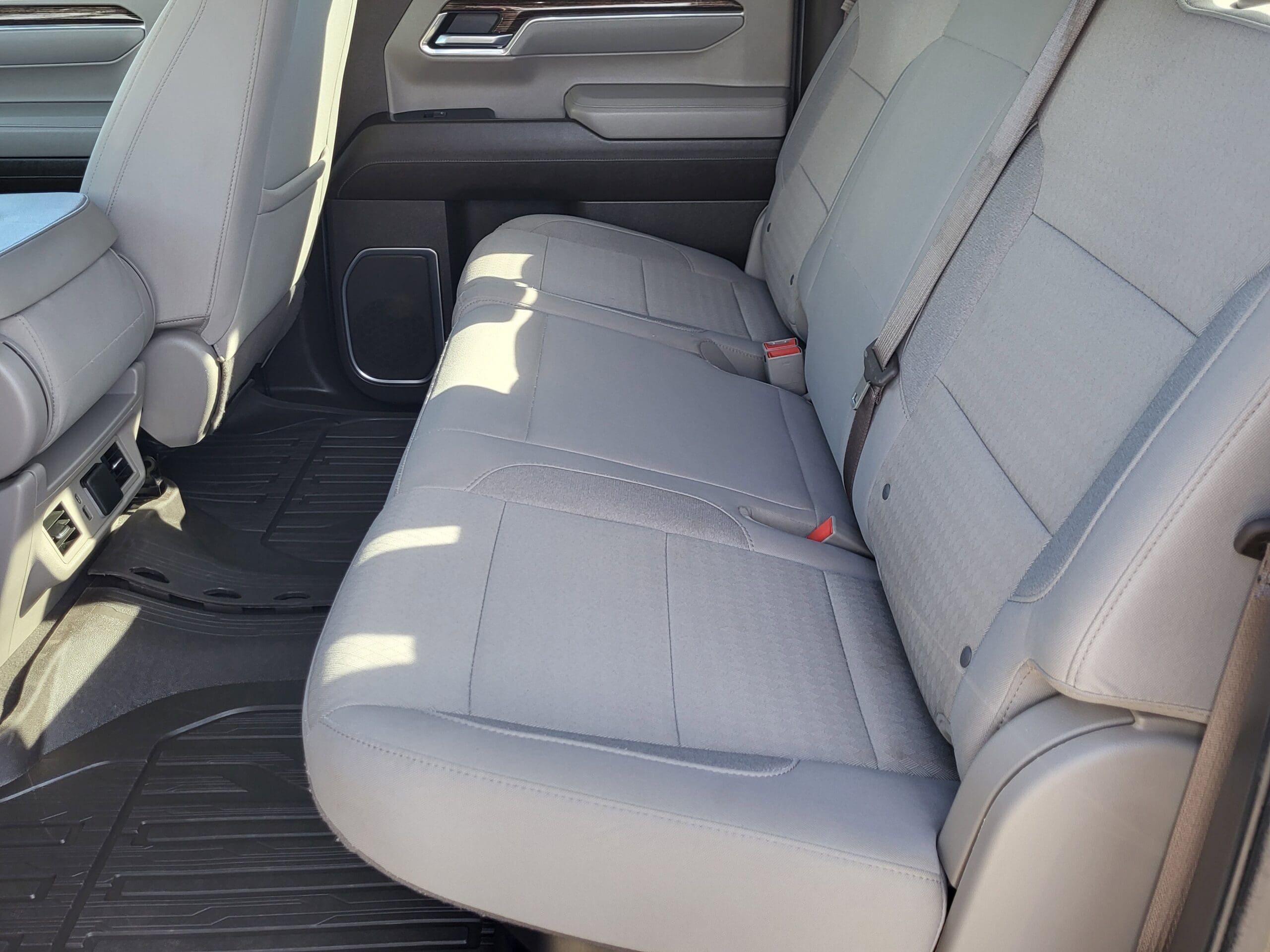 2023 GMC Sierra 1500 - Image 9