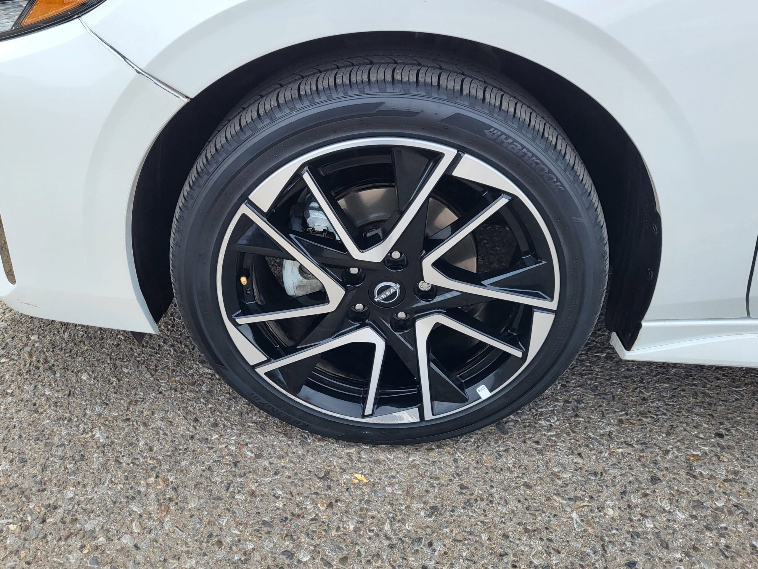 2024 Nissan Sentra - Image 18