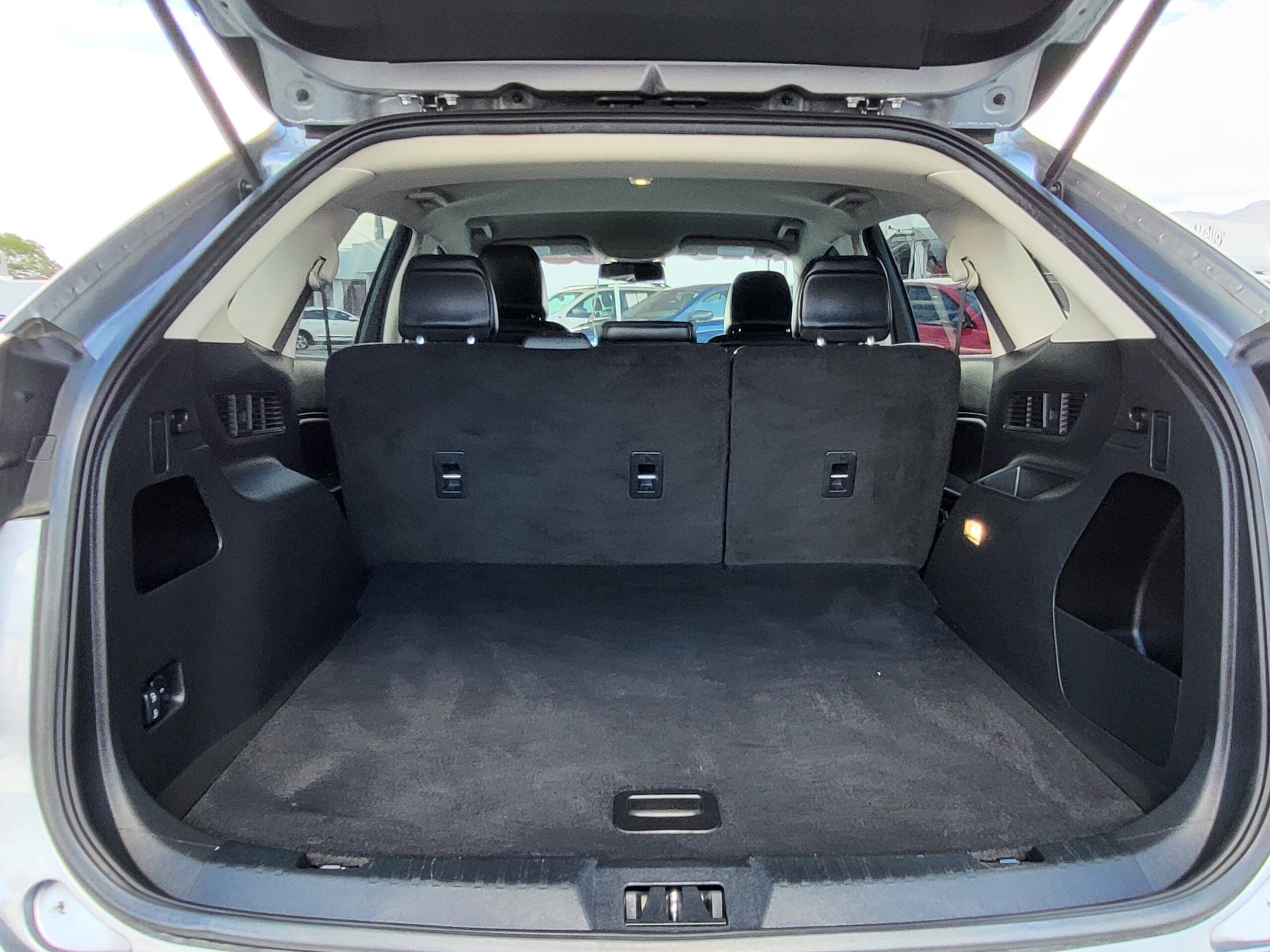 2024 Ford Edge - Image 12