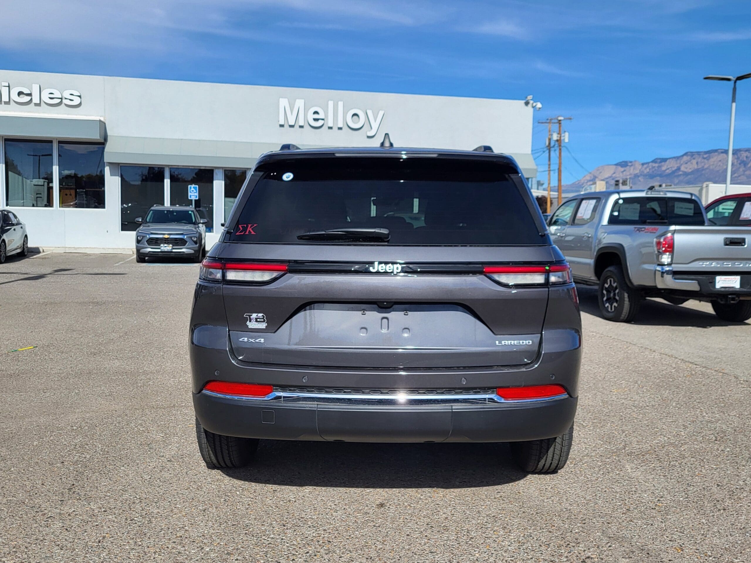 2025 Jeep Grand Cherokee - Image 13