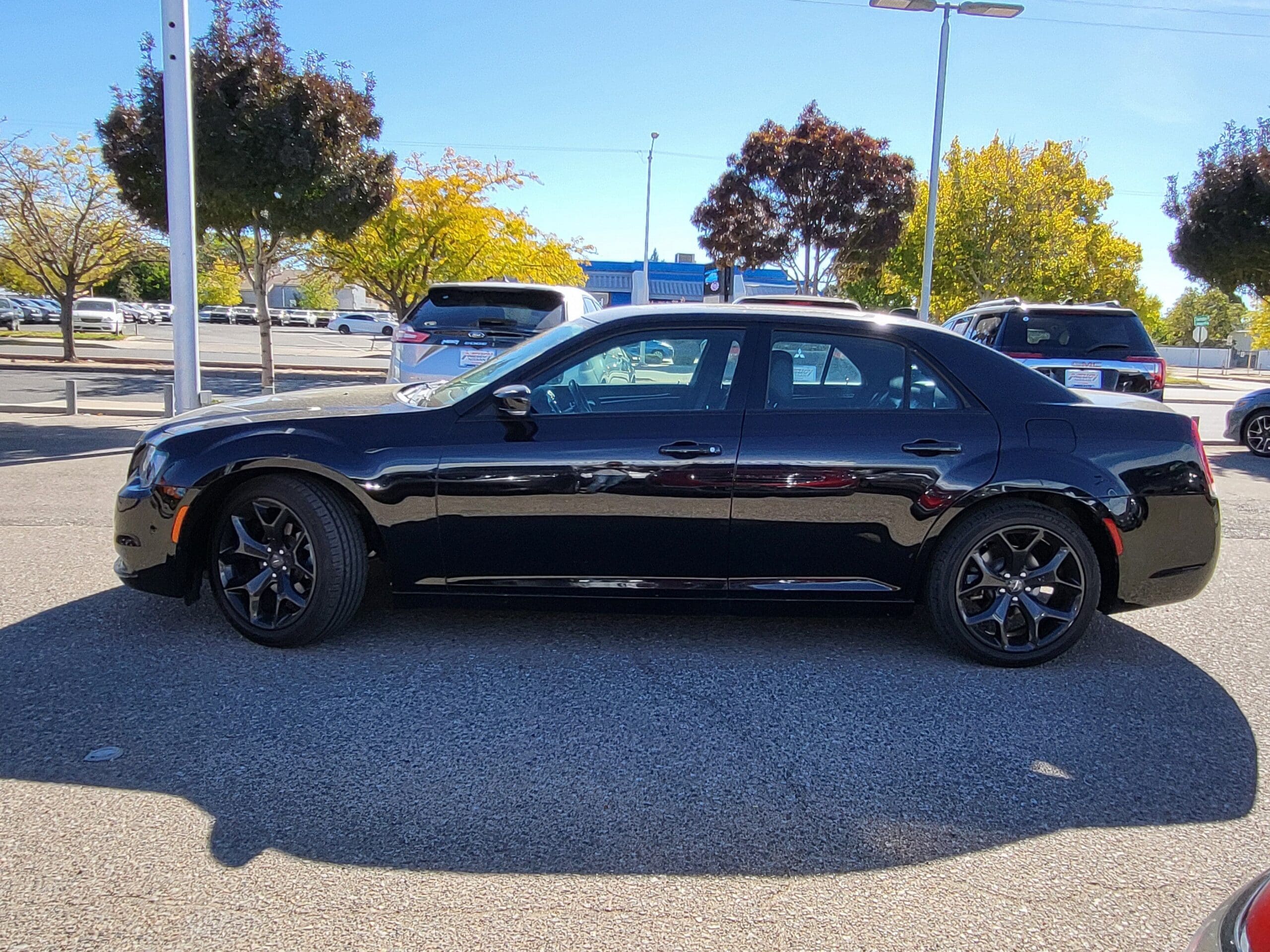 2022 Chrysler 300 - Image 2