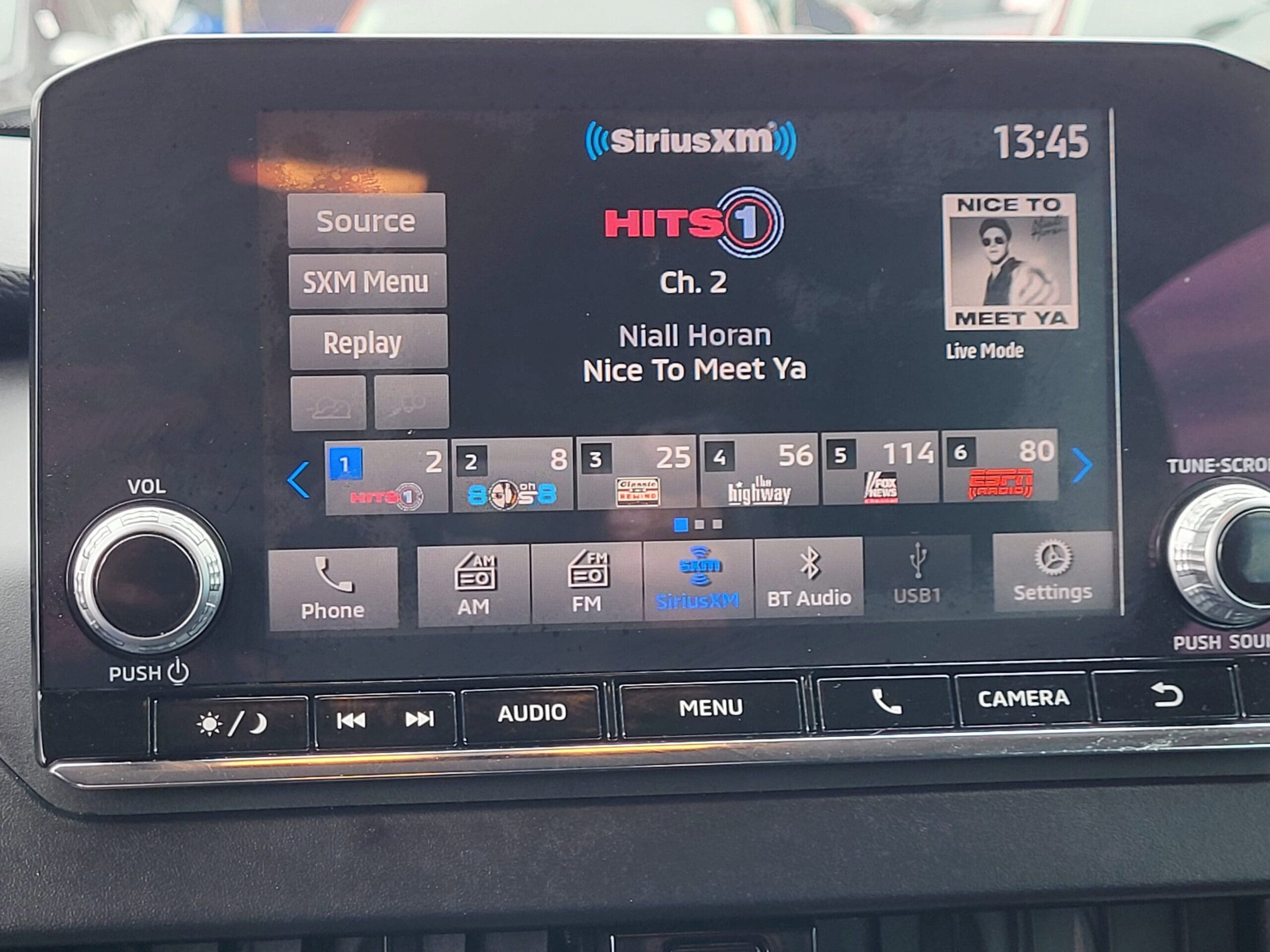 2022 Mitsubishi Outlander - Image 24