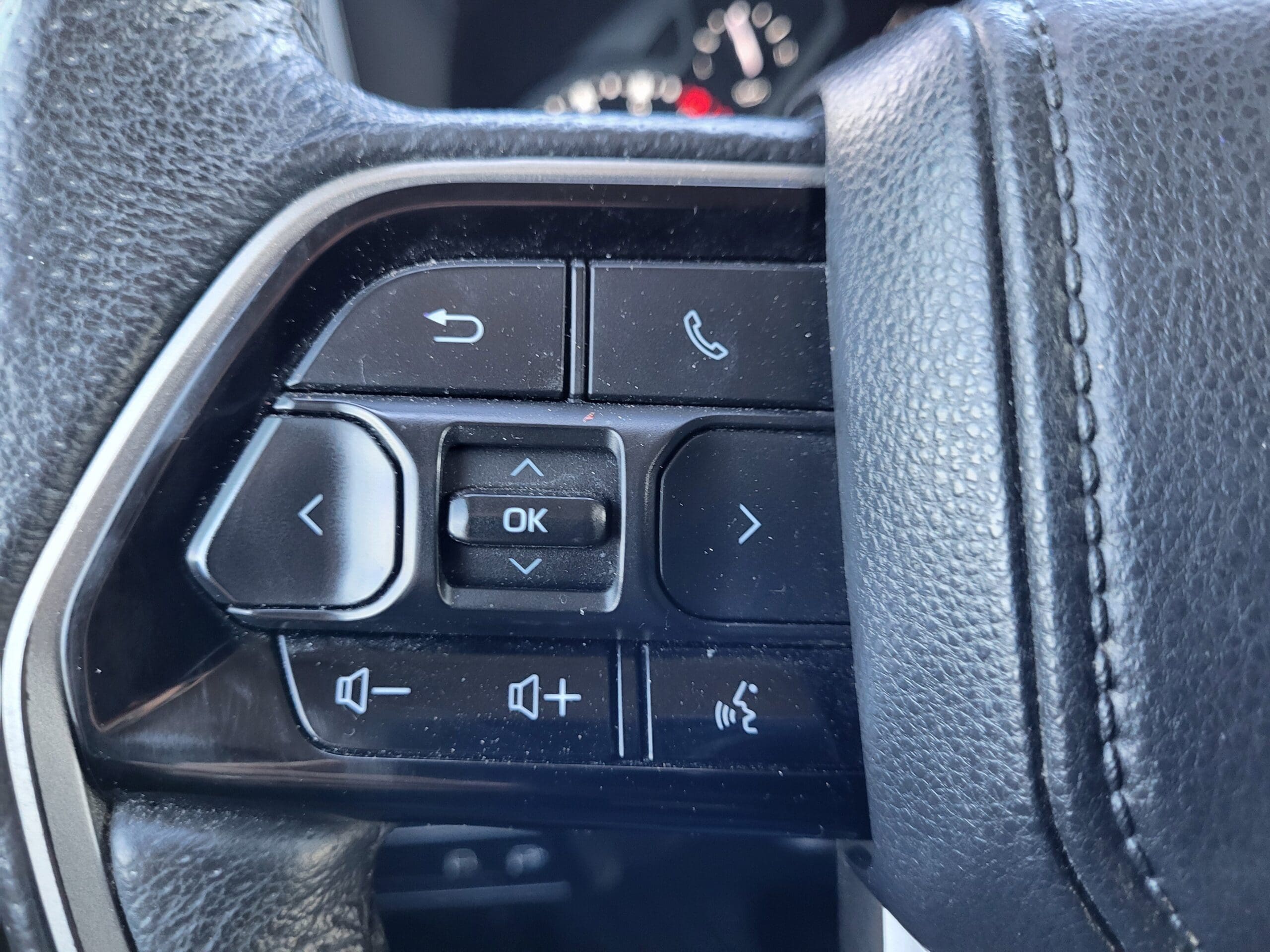 2023 Toyota Tundra 4WD - Image 19