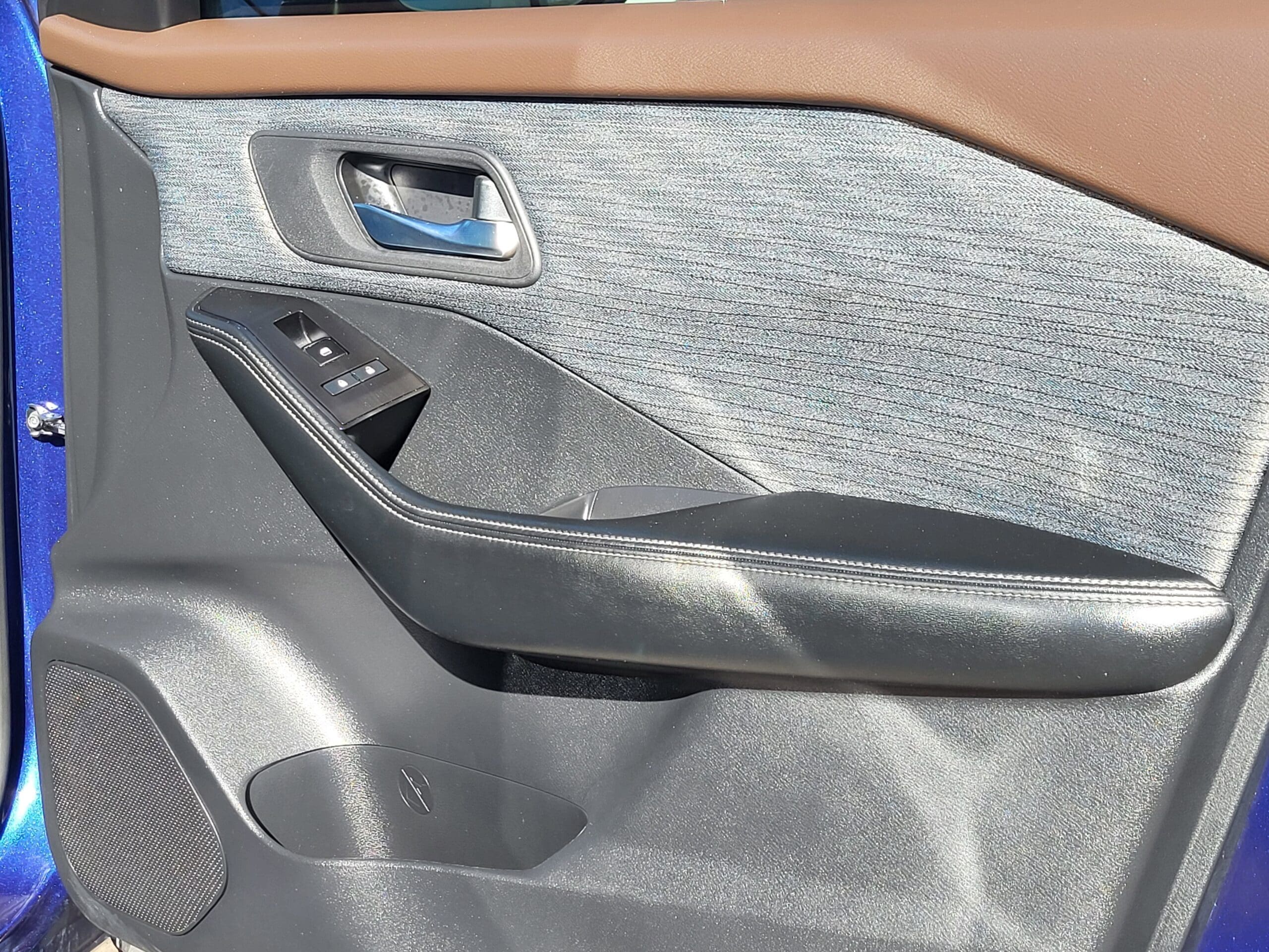 2023 Nissan Rogue - Image 16