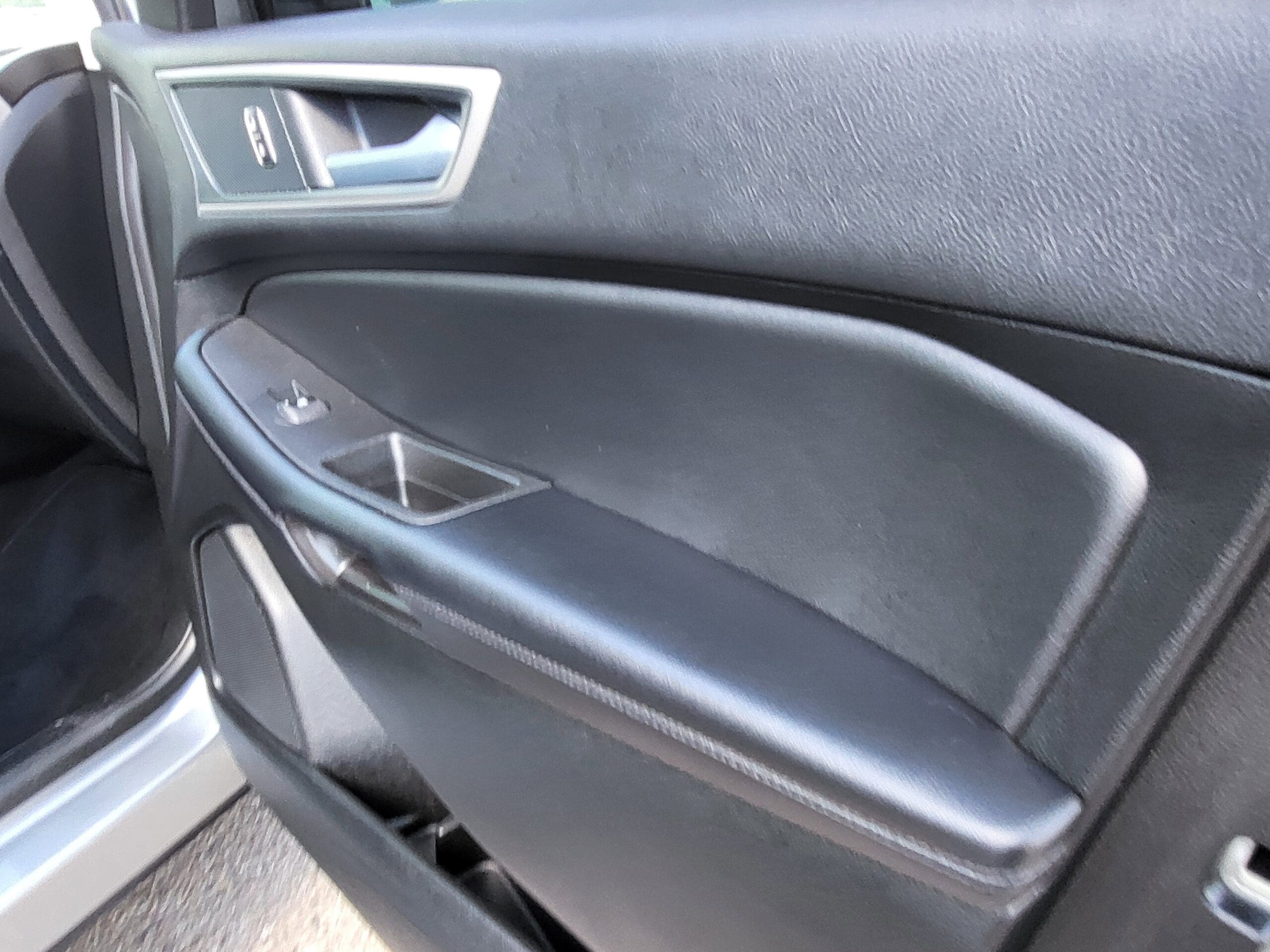 2024 Ford Edge - Image 15