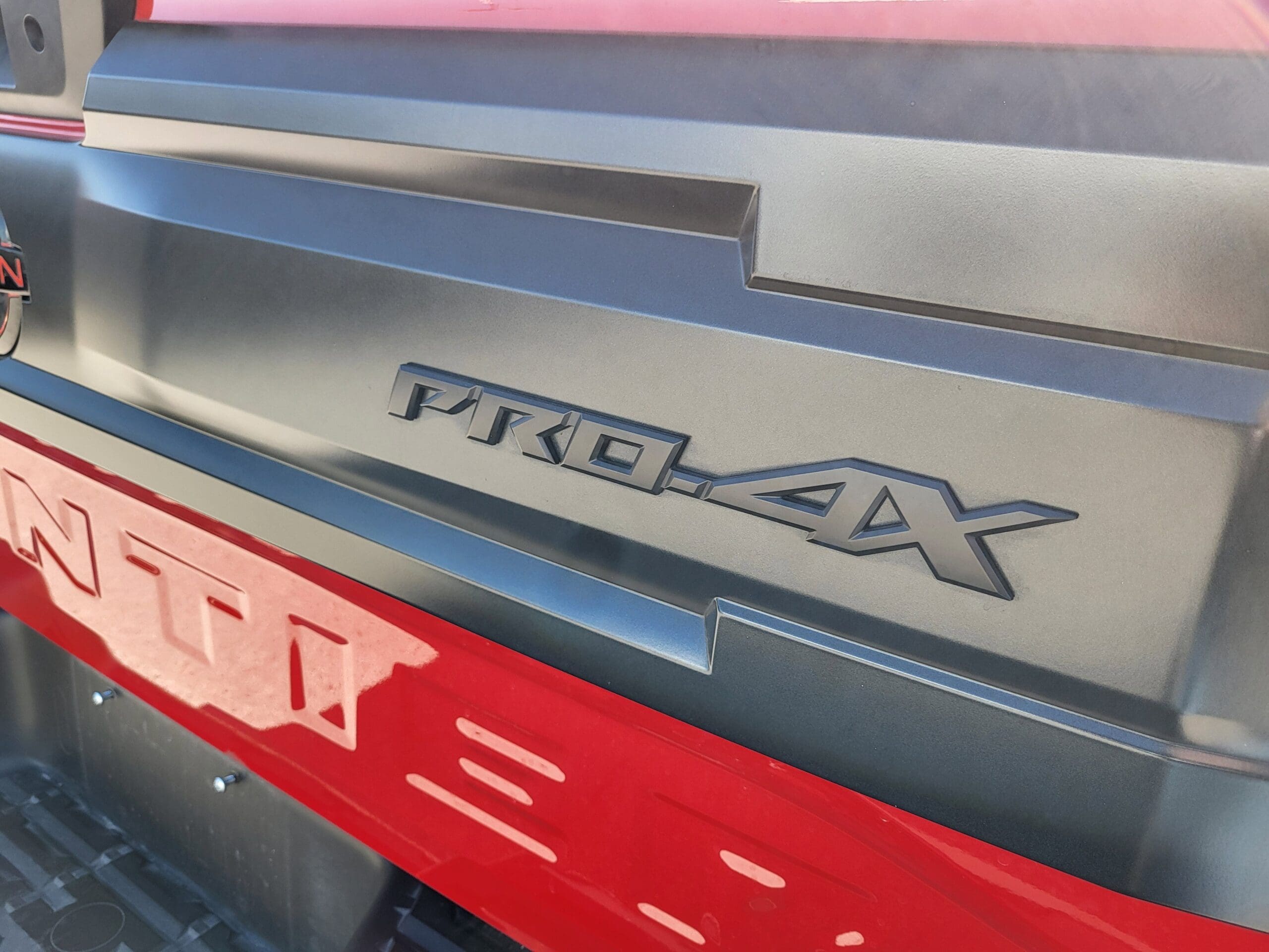 2025 Nissan Frontier - Image 14