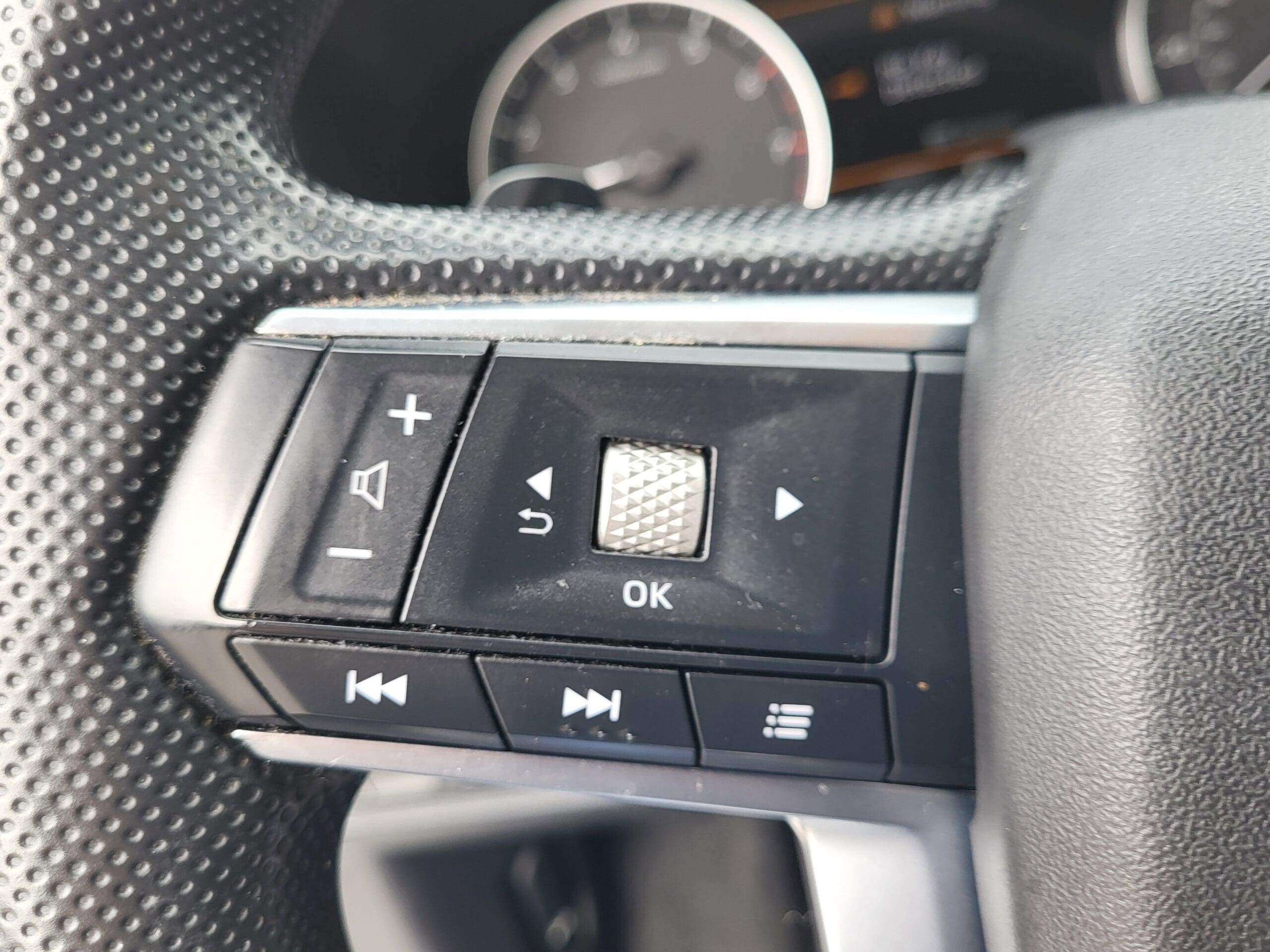 2022 Mitsubishi Outlander - Image 20