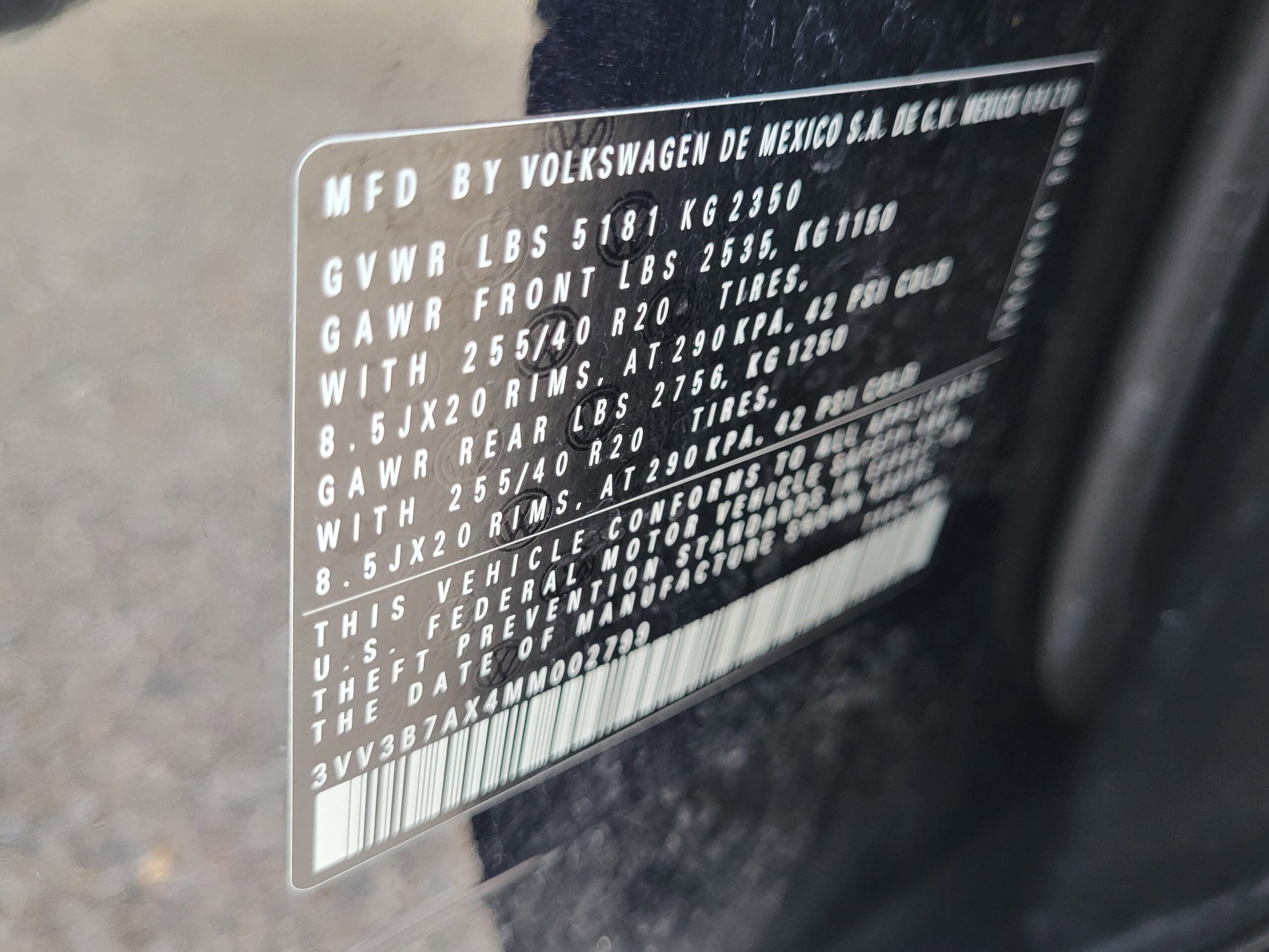 2021 Volkswagen Tiguan - Image 21