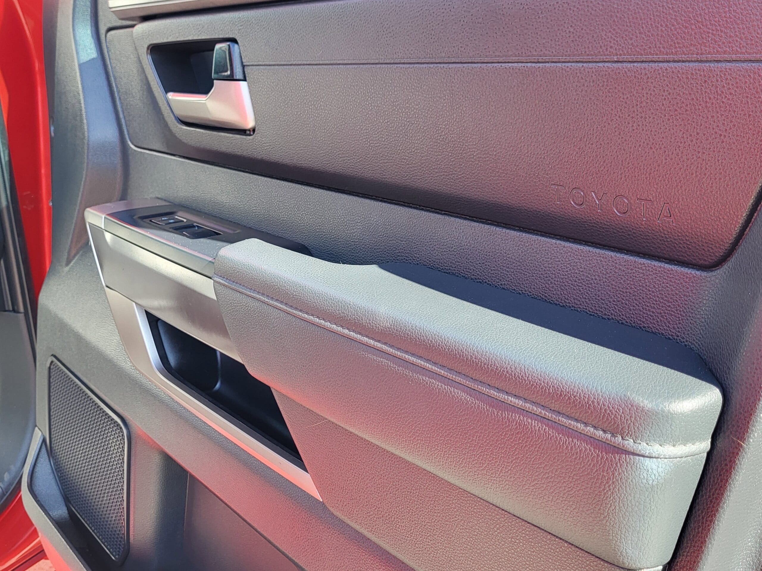 2023 Toyota Tundra 4WD - Image 15