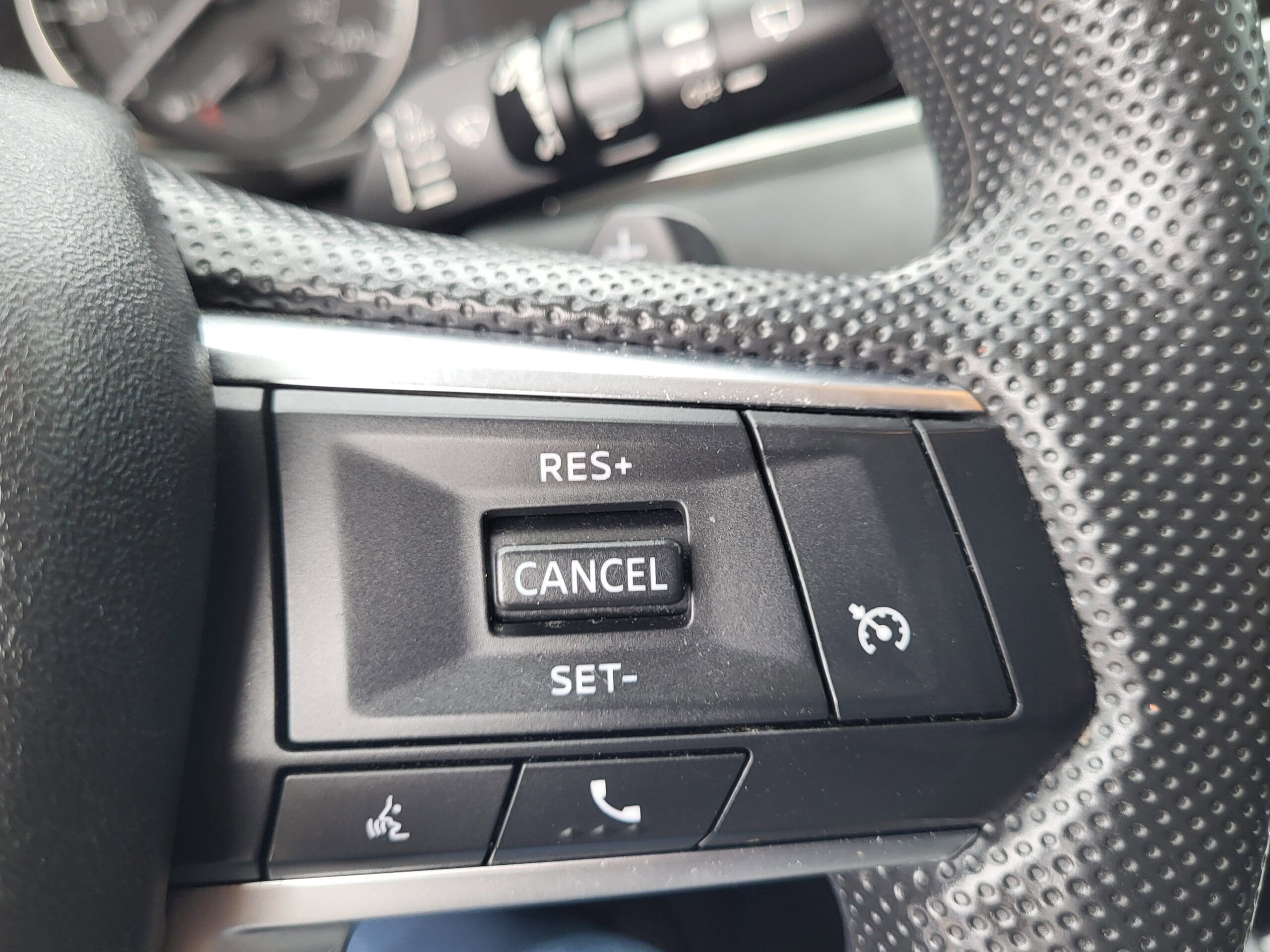 2022 Mitsubishi Outlander - Image 21