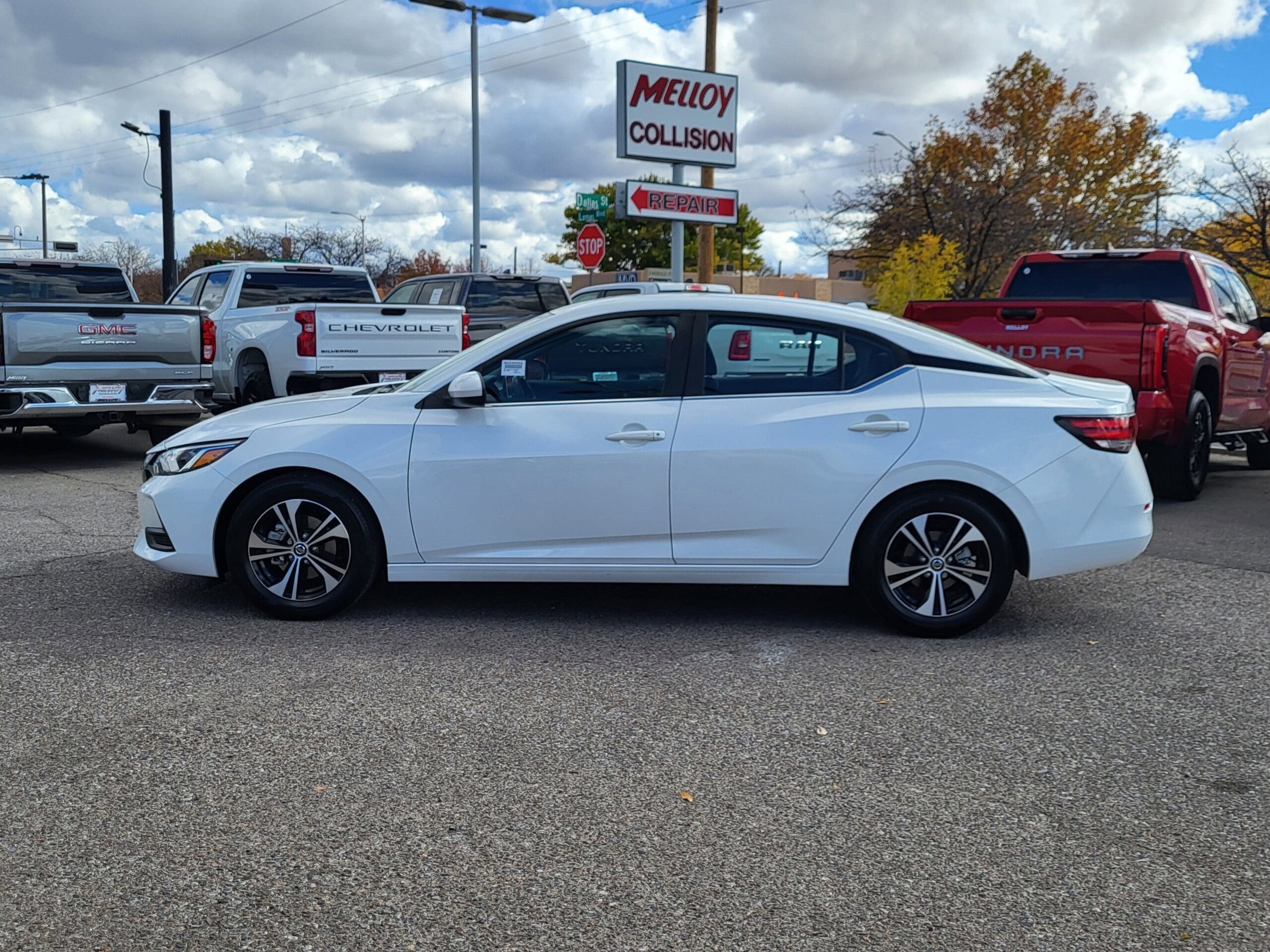 2023 Nissan Sentra - Image 2