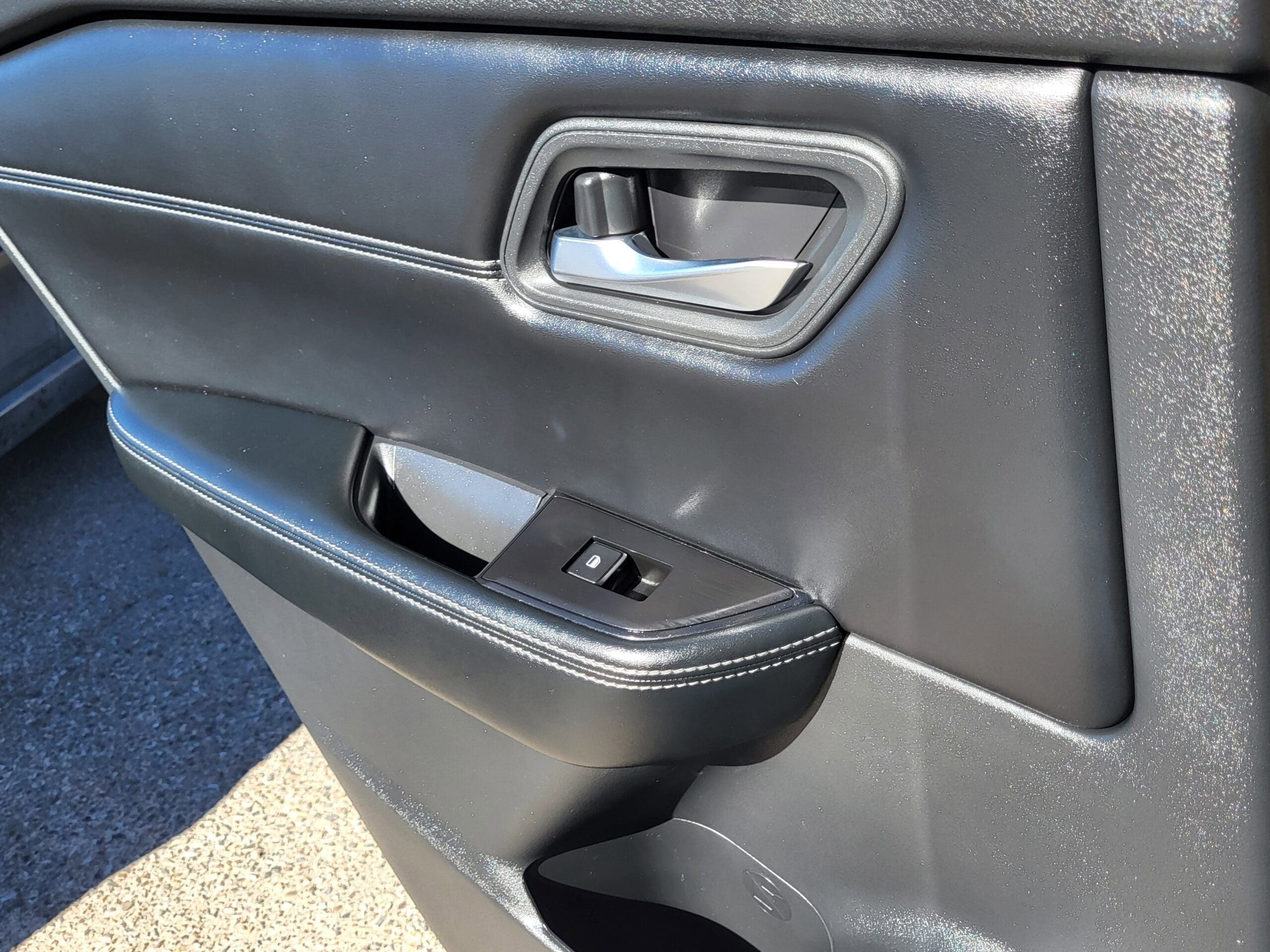 2024 Nissan Rogue - Image 10