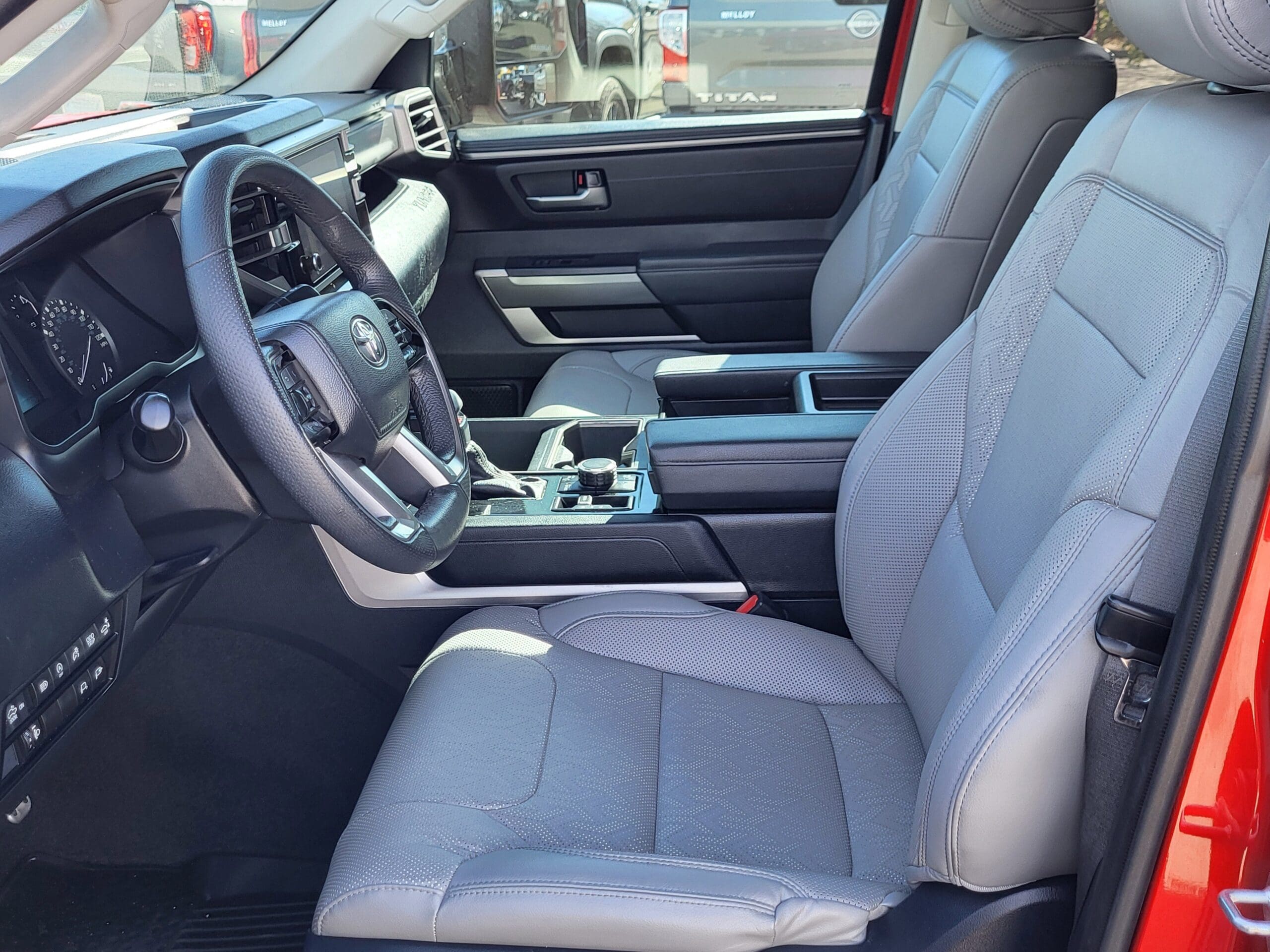 2023 Toyota Tundra 4WD - Image 8