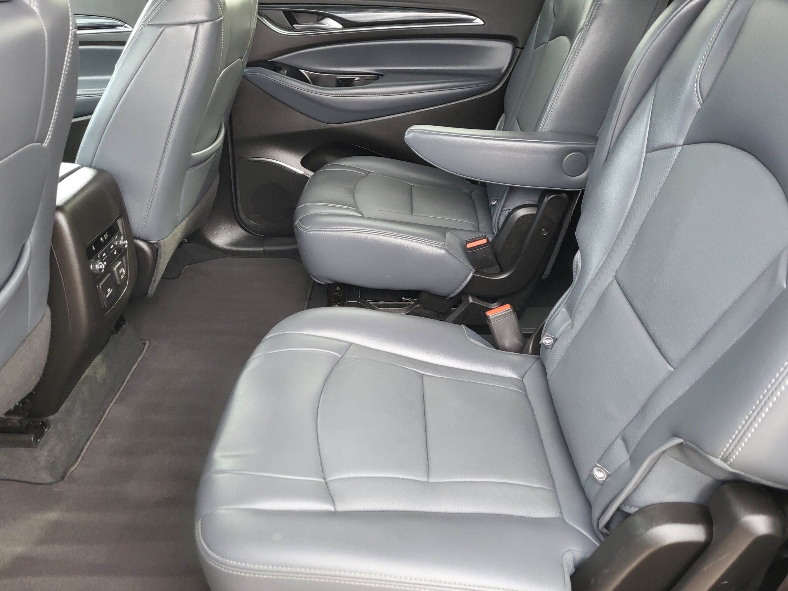 2024 Buick Enclave - Image 10