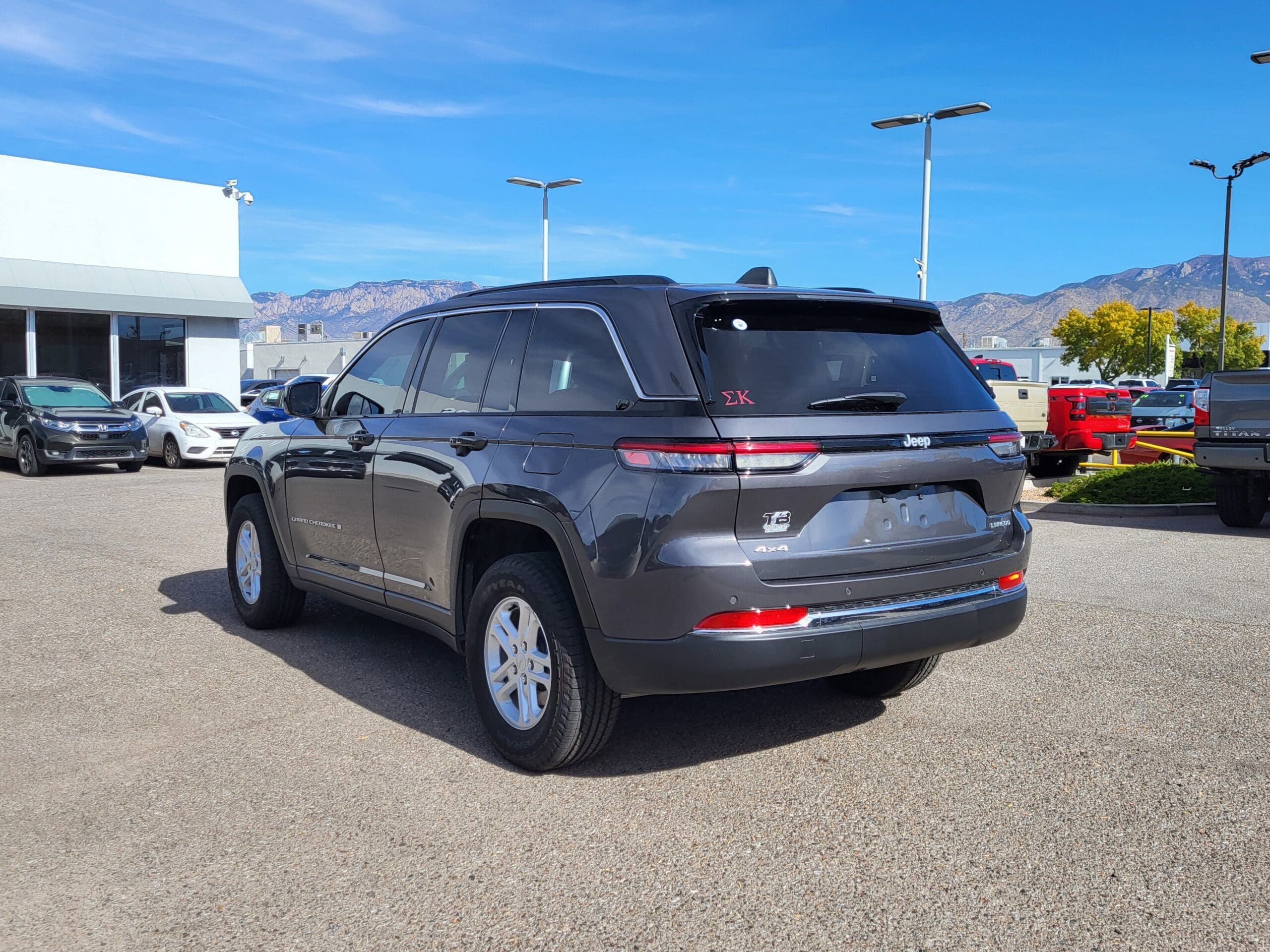 2025 Jeep Grand Cherokee - Image 3