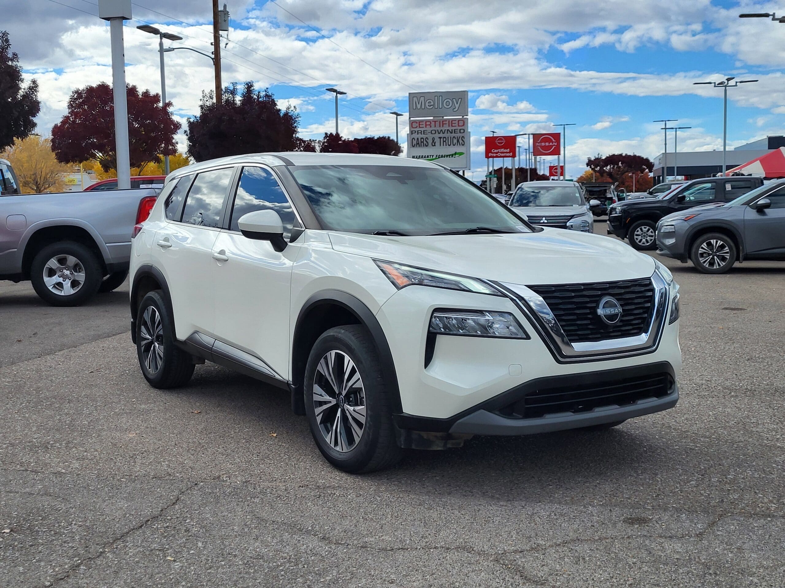 2023 Nissan Rogue - Image 4