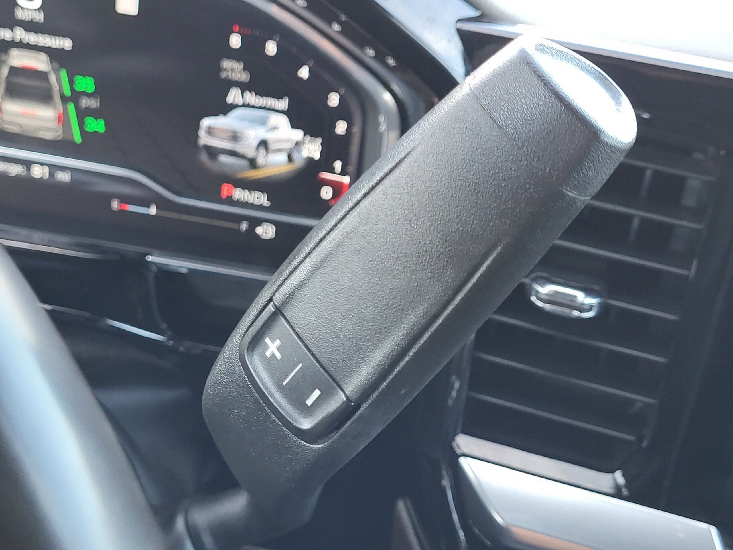 2023 GMC Sierra 1500 - Image 28