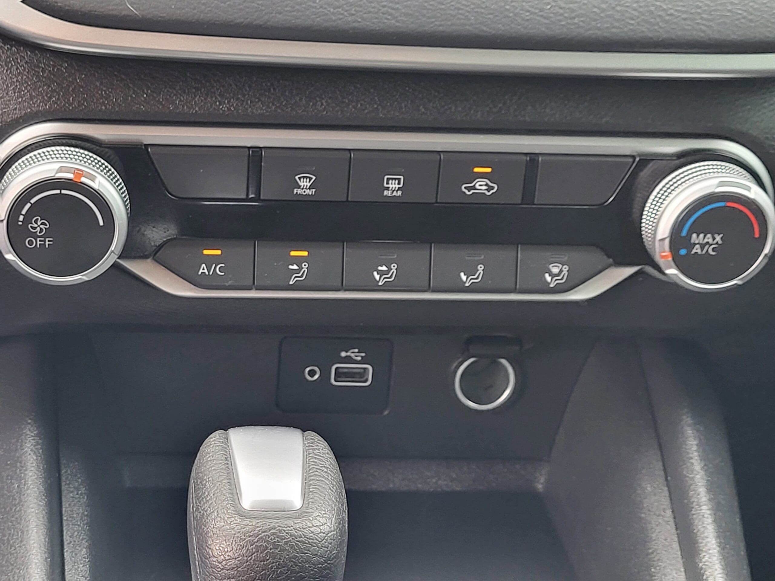 2024 Nissan Altima - Image 23