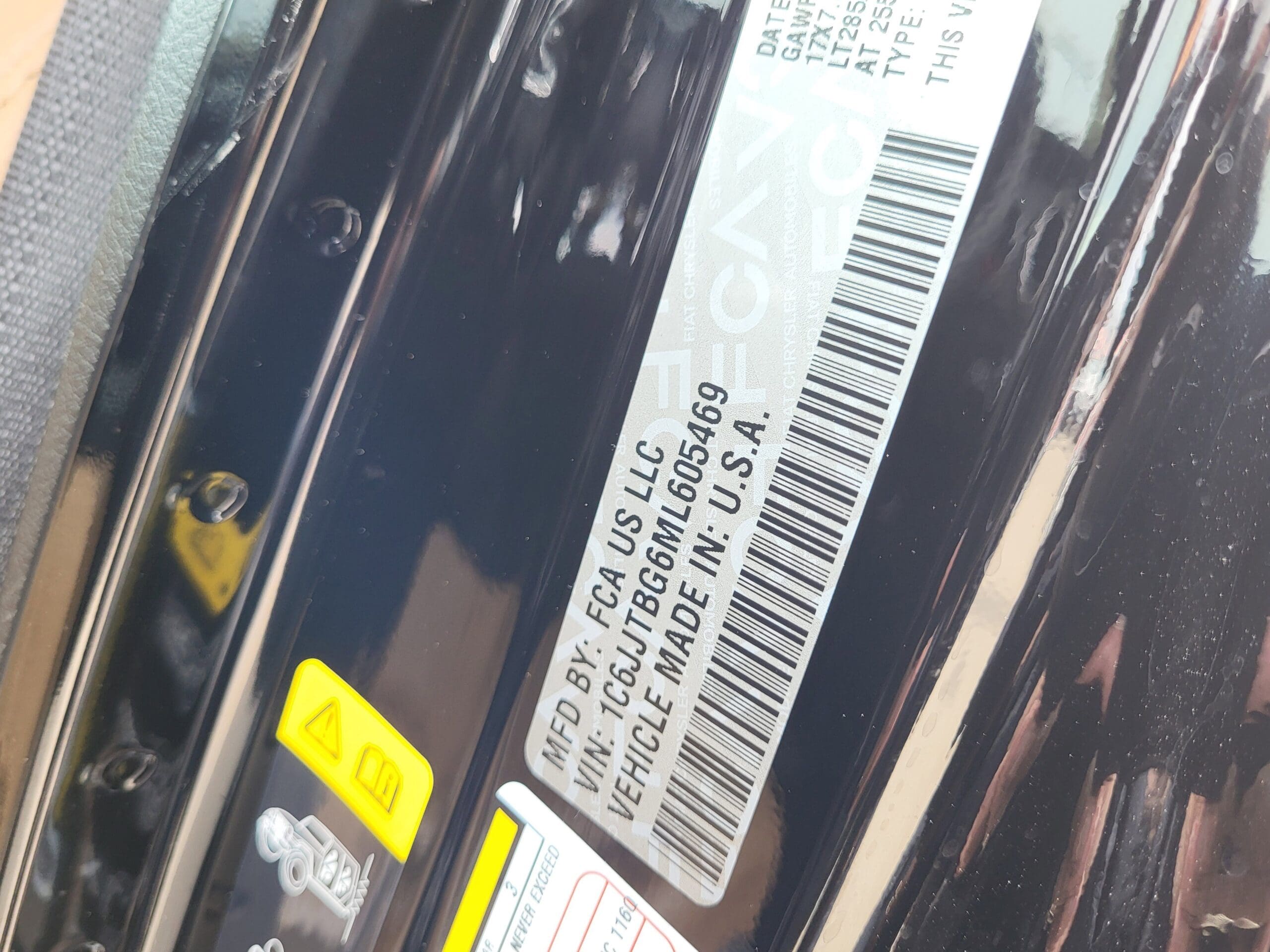 2021 Jeep Gladiator - Image 18