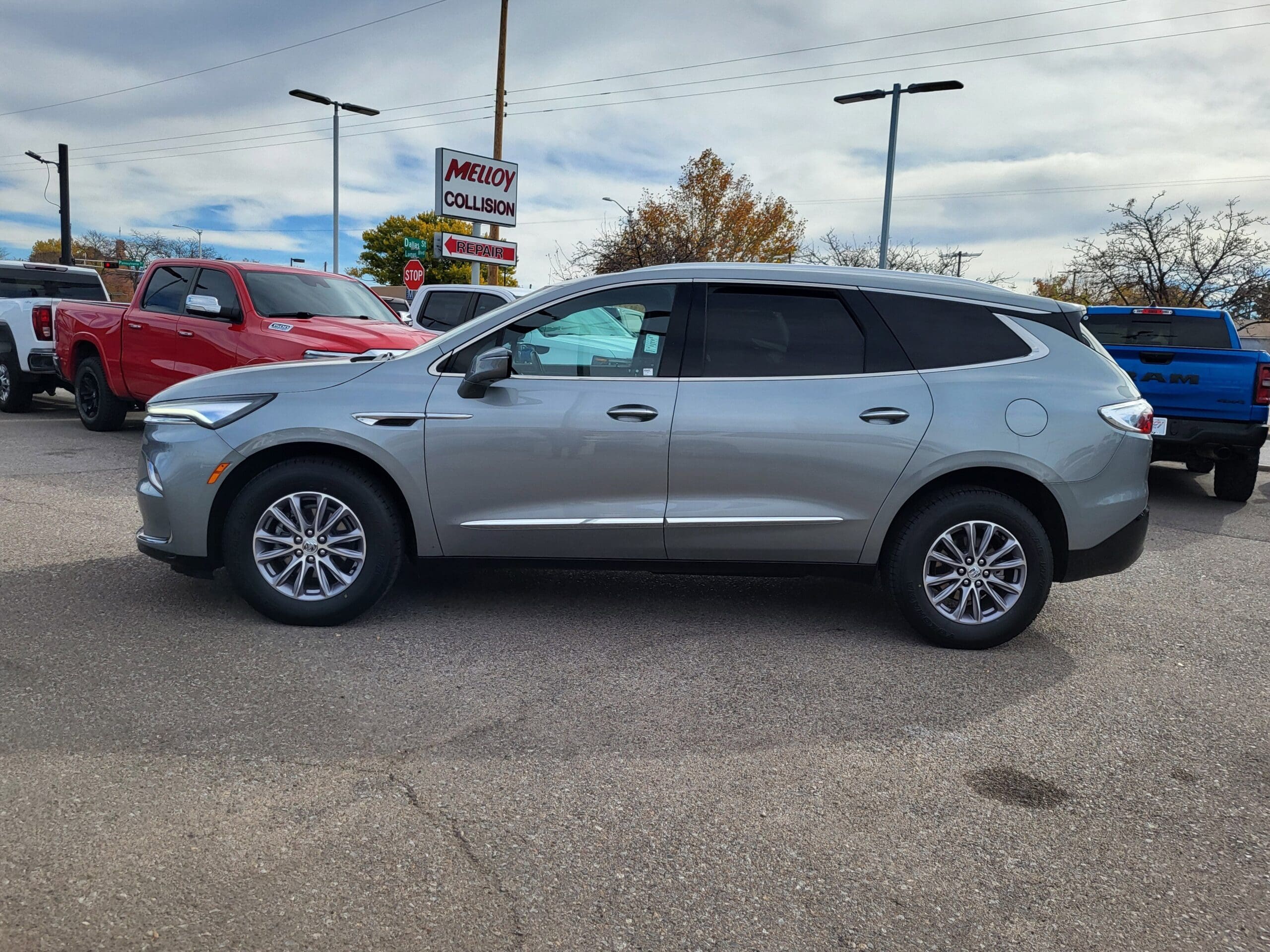 2024 Buick Enclave - Image 2