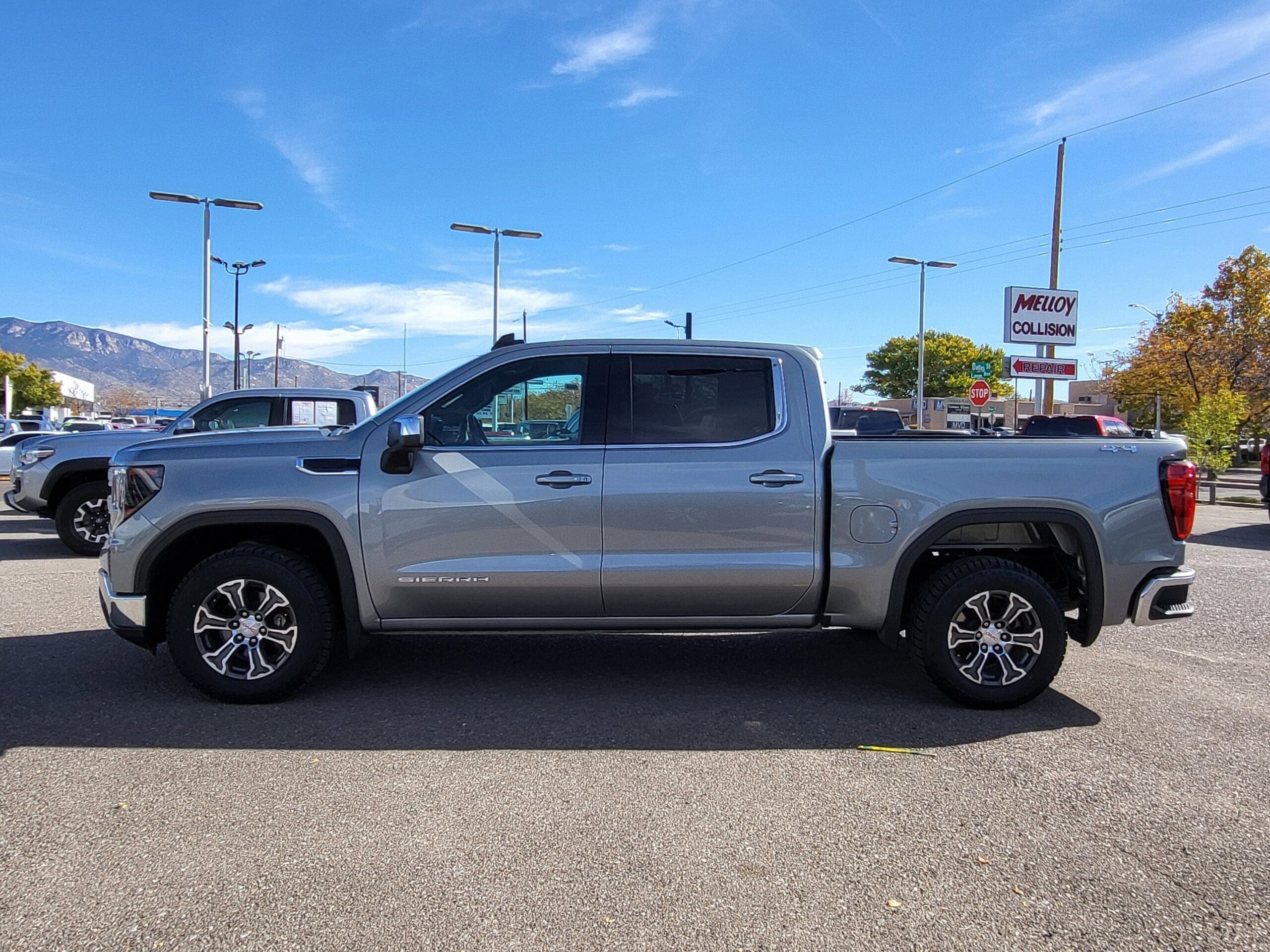 2023 GMC Sierra 1500 - Image 2