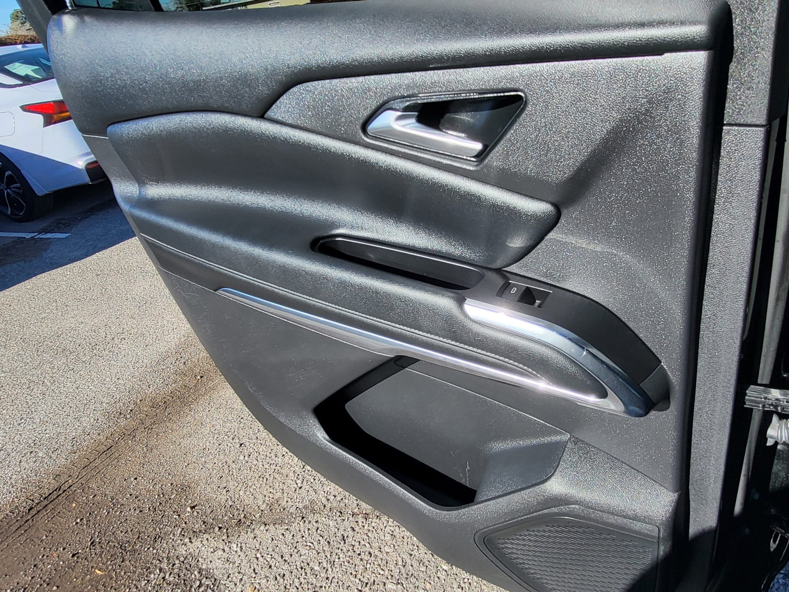 2024 Chevrolet Traverse - Image 11