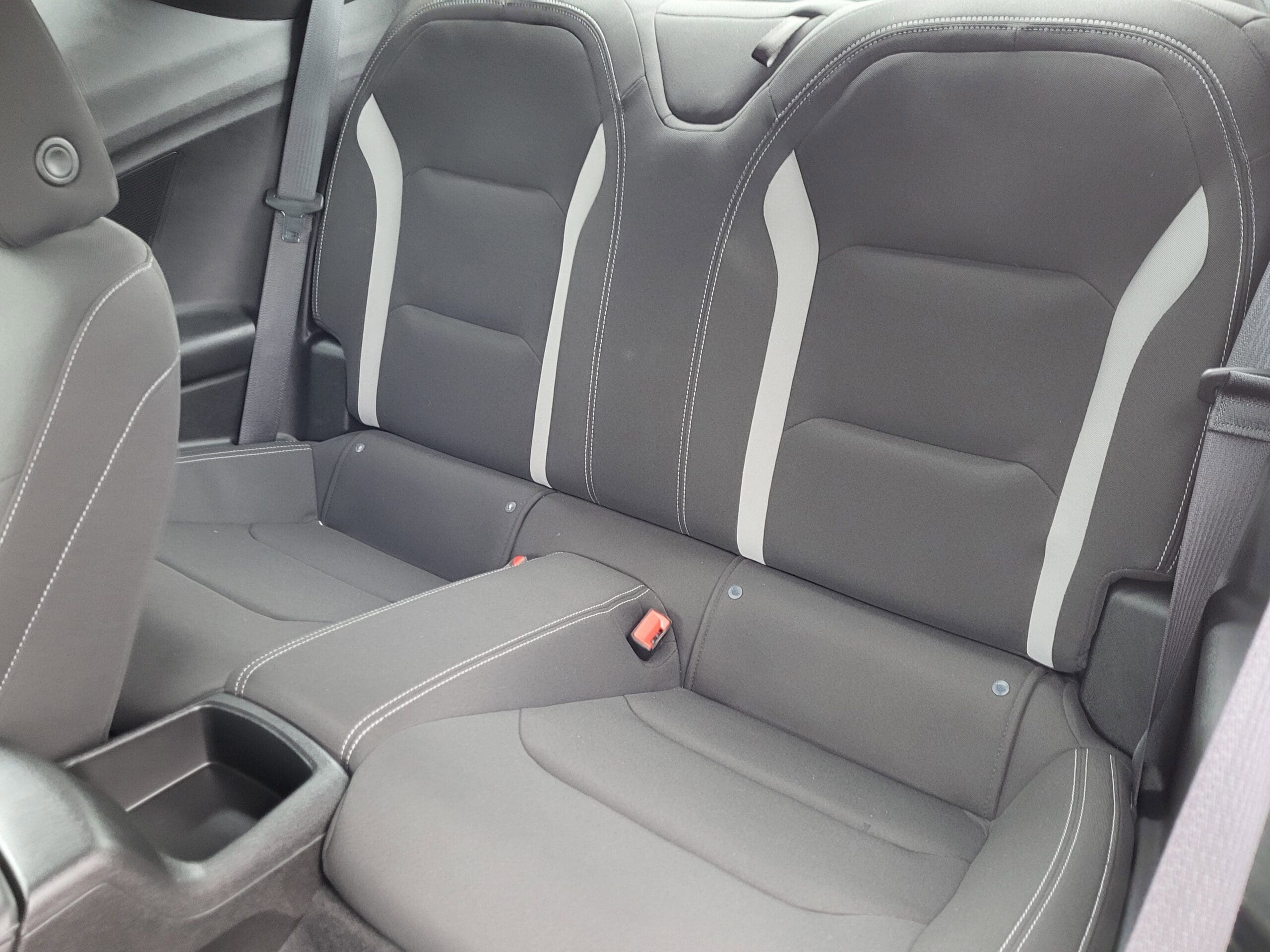 2023 Chevrolet Camaro - Image 9