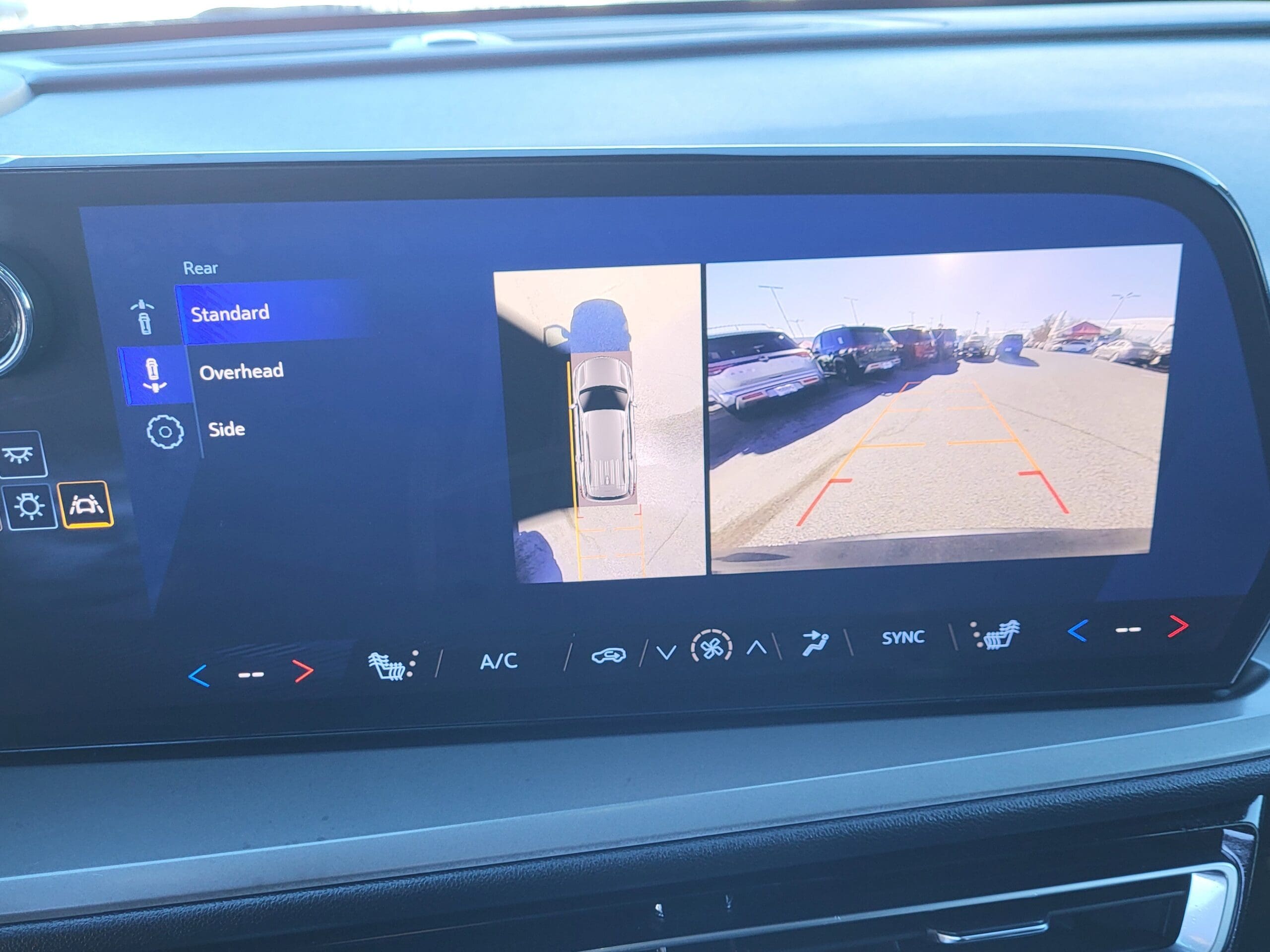 2024 Chevrolet Traverse - Image 23