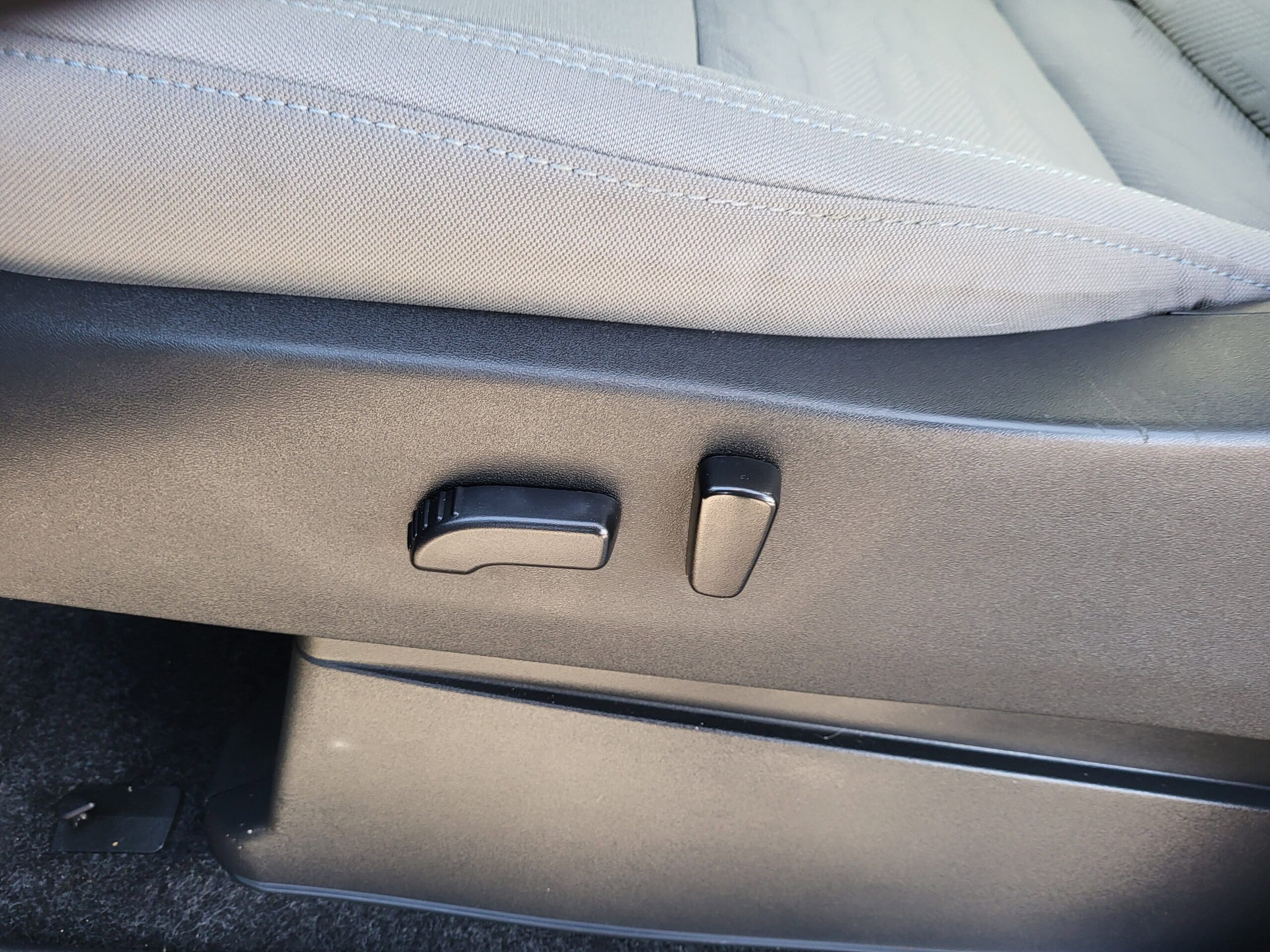 2023 Nissan Frontier - Image 9