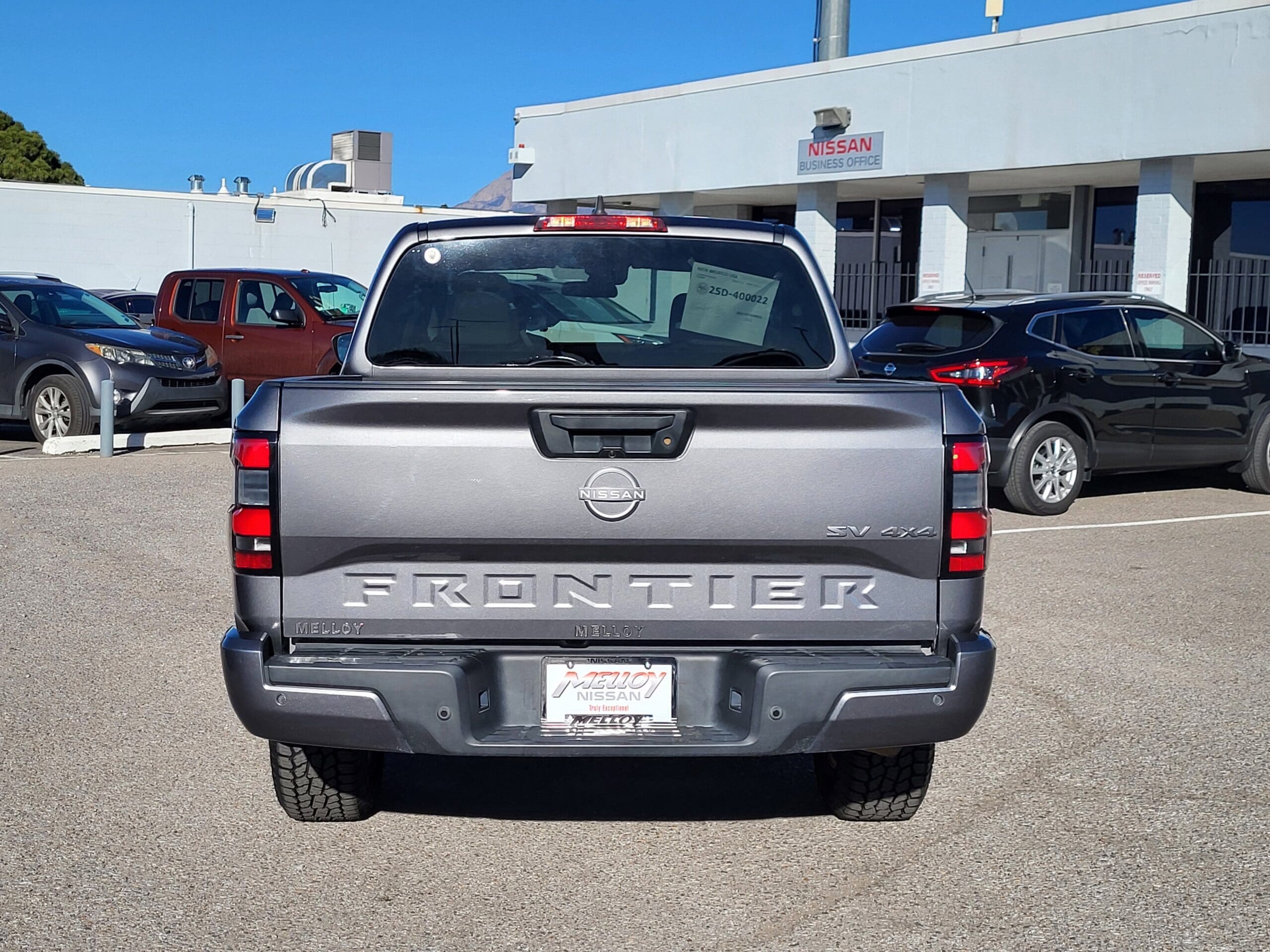 2022 Nissan Frontier - Image 13