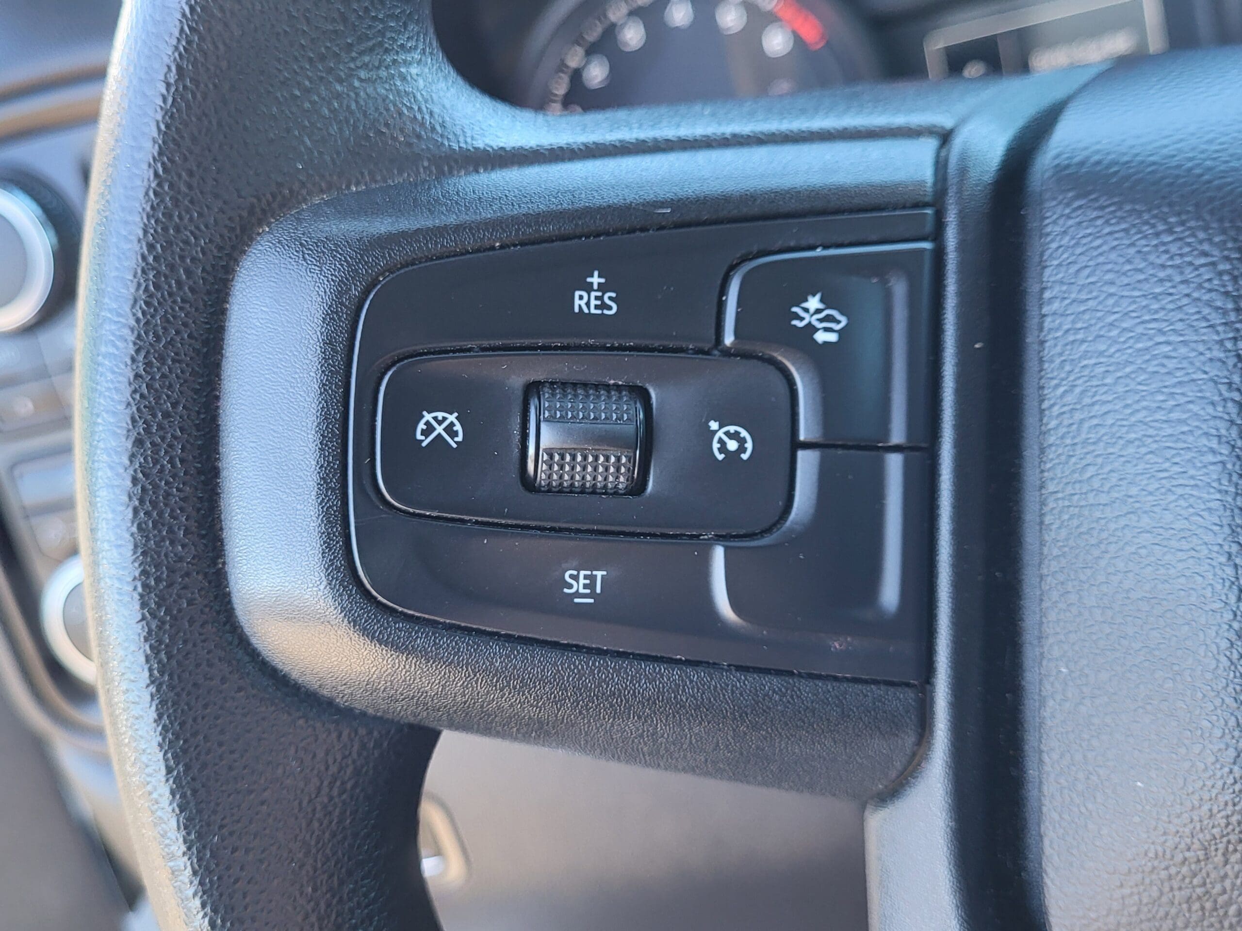 2023 GMC Sierra 1500 - Image 19