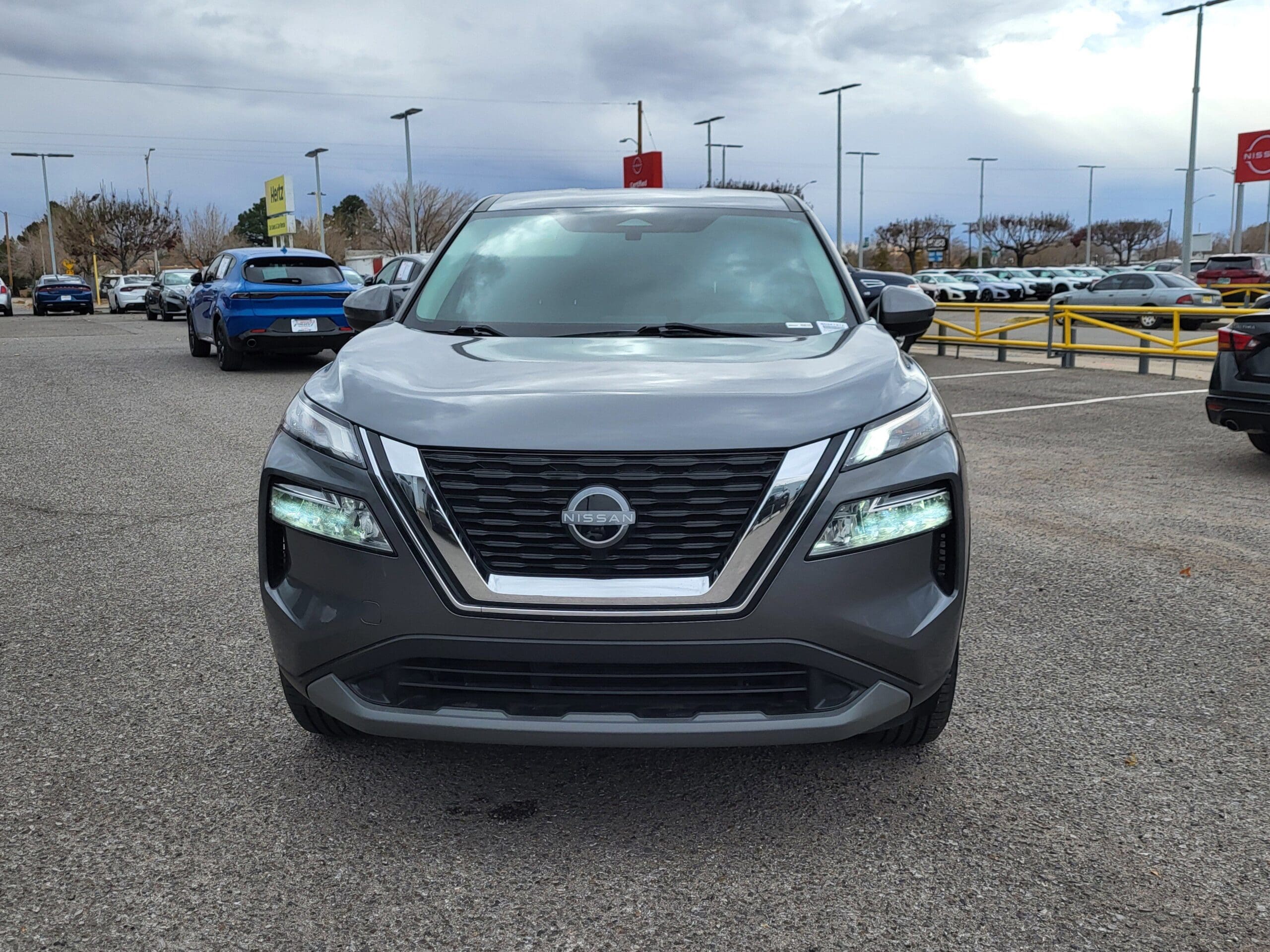 2022 Nissan Rogue - Image 5