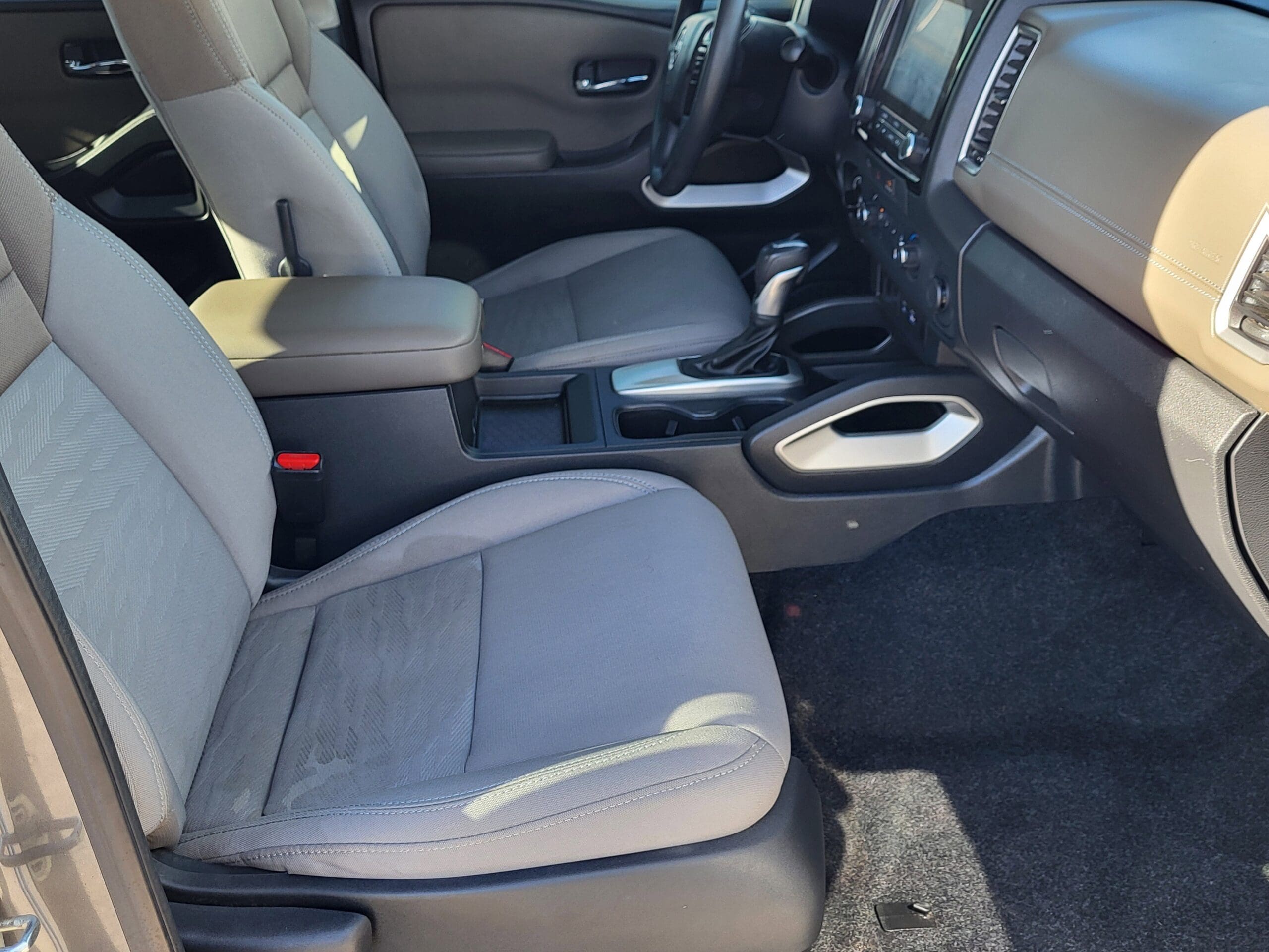 2023 Nissan Frontier - Image 17