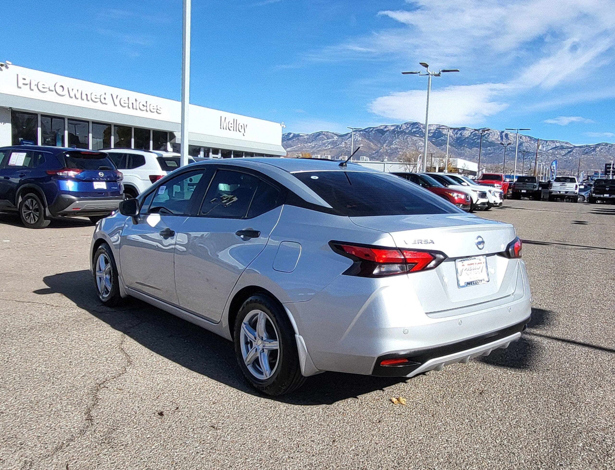 2021 Nissan Versa - Image 3
