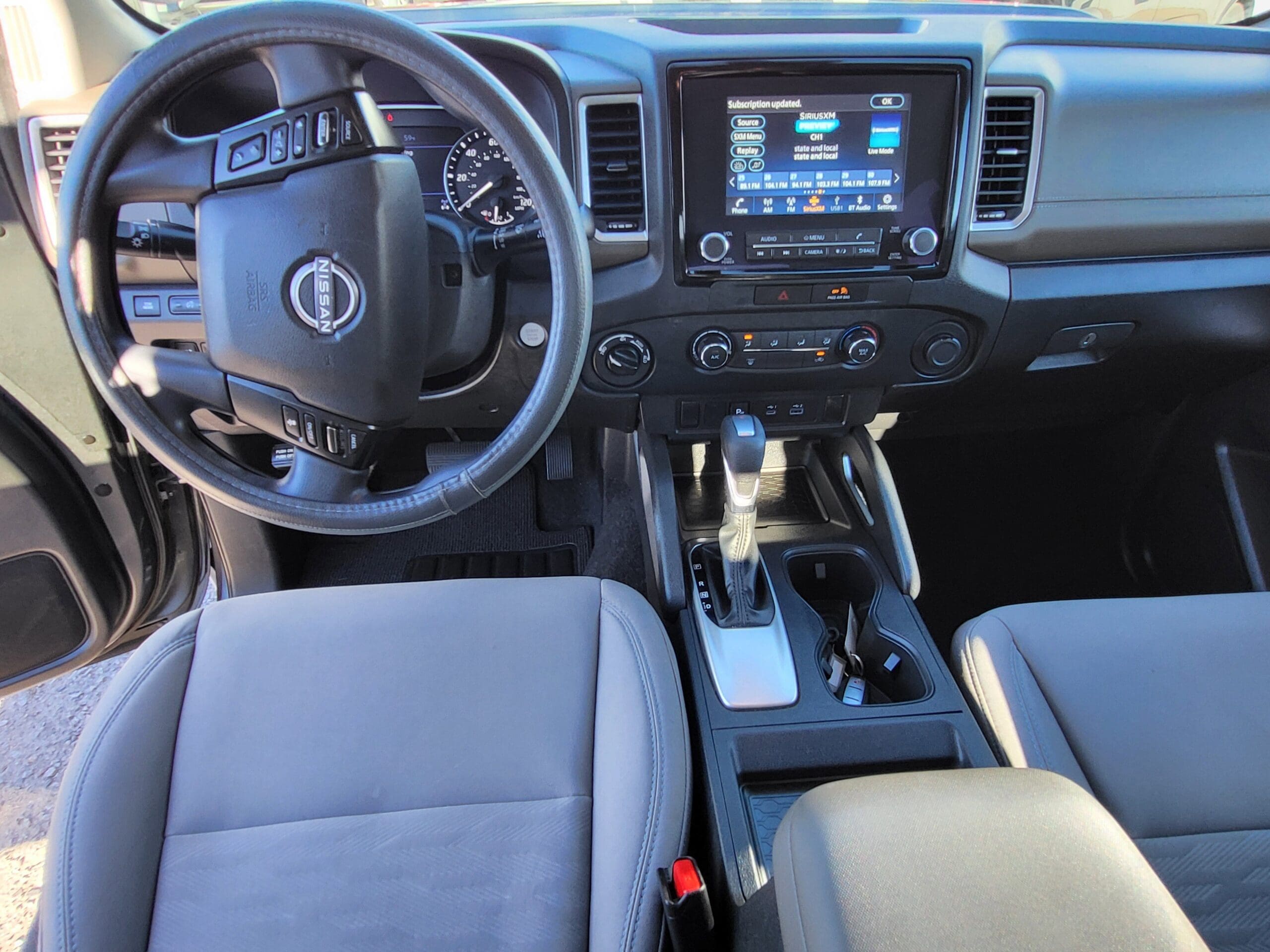 2022 Nissan Frontier - Image 10