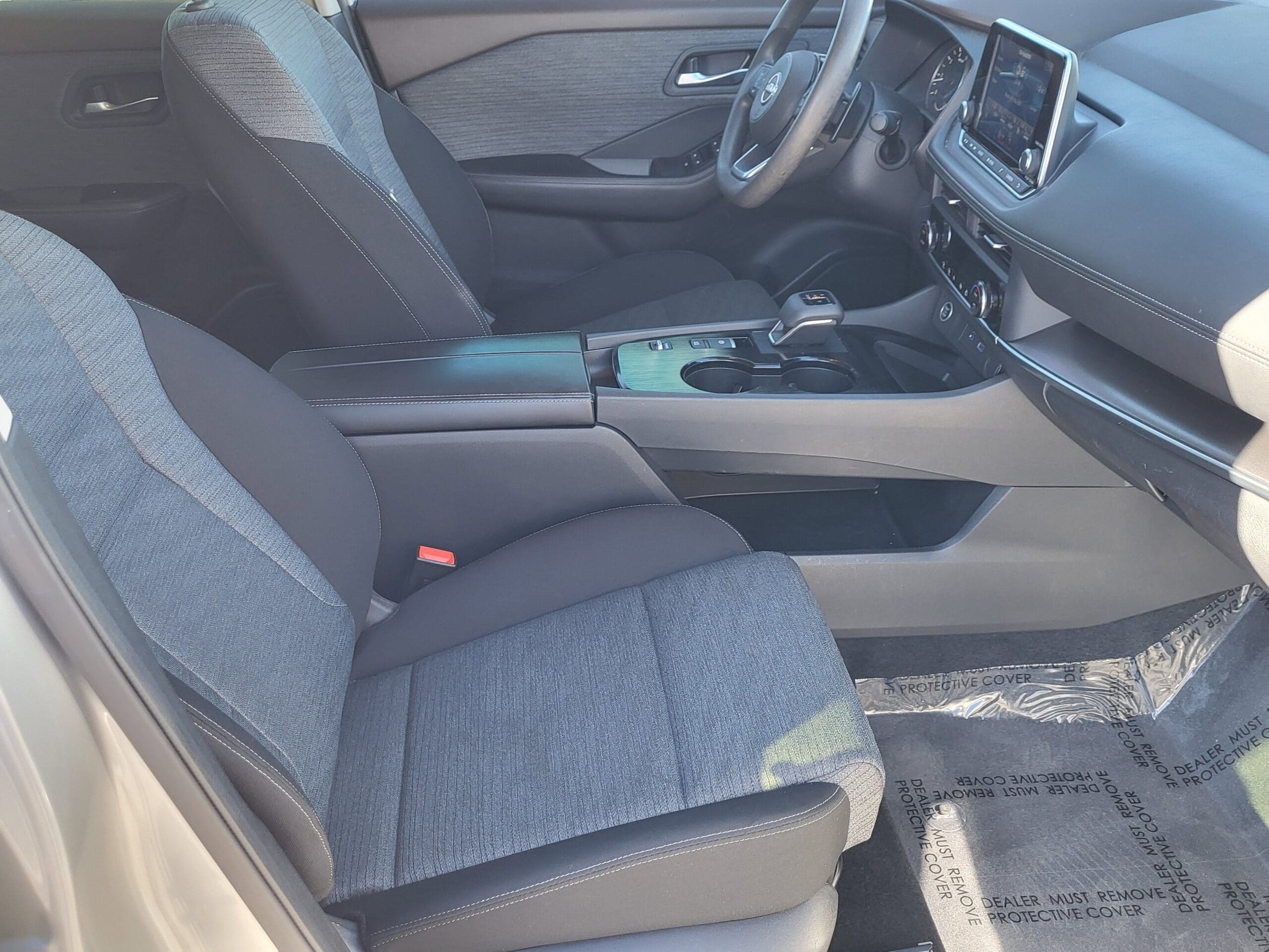 2023 Nissan Rogue - Image 15