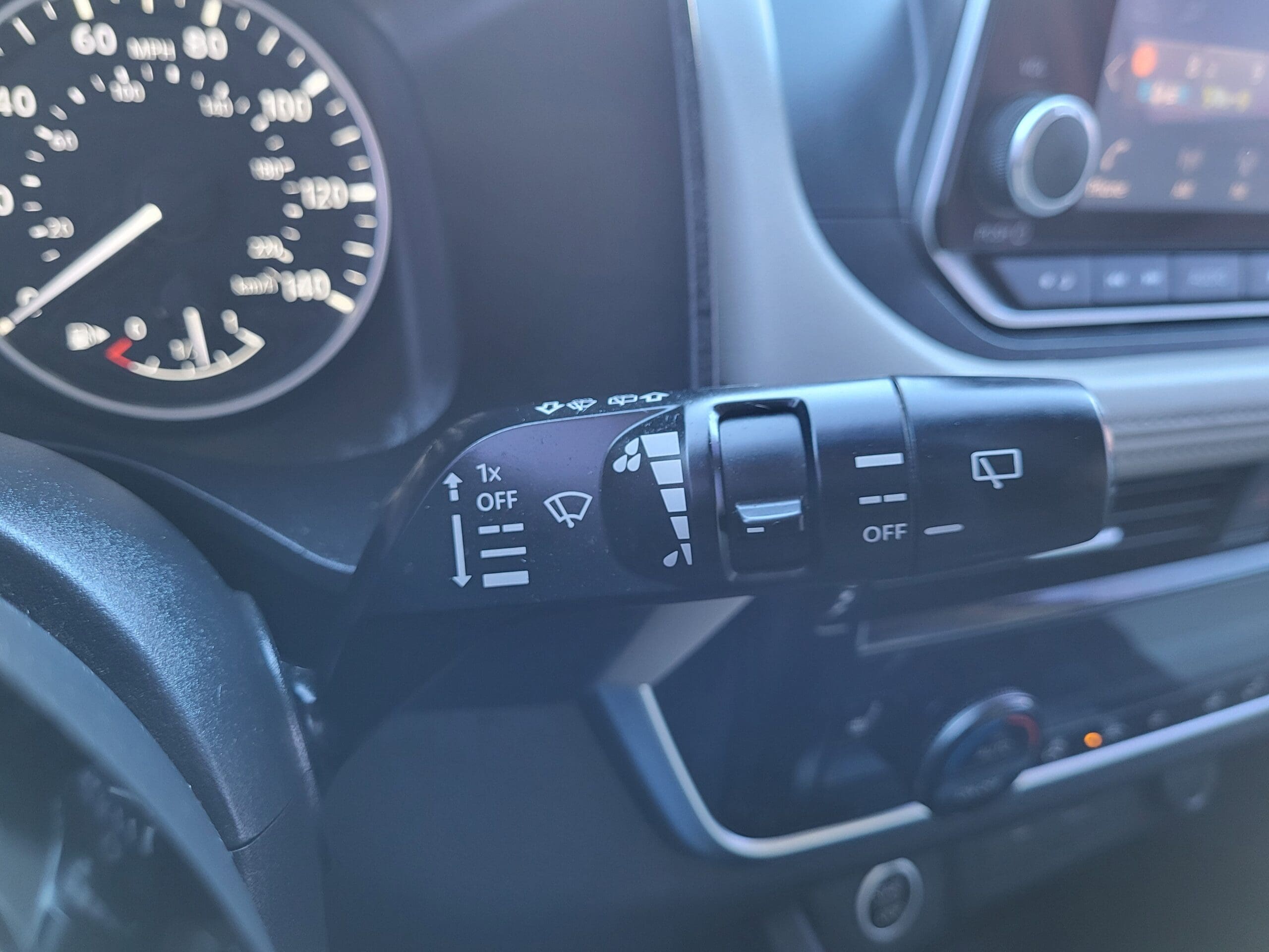 2021 Nissan Rogue - Image 27