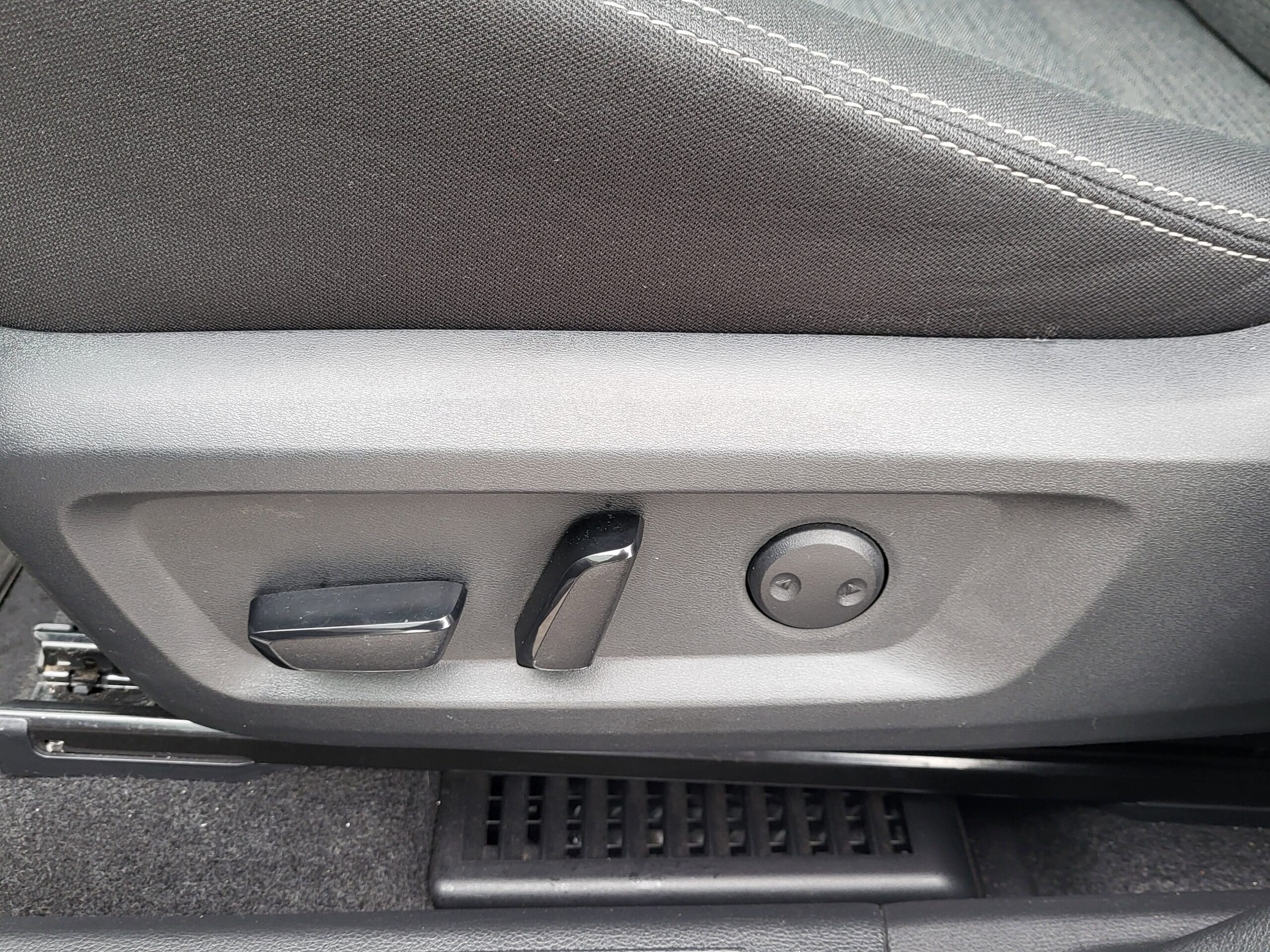 2022 Nissan Rogue - Image 7