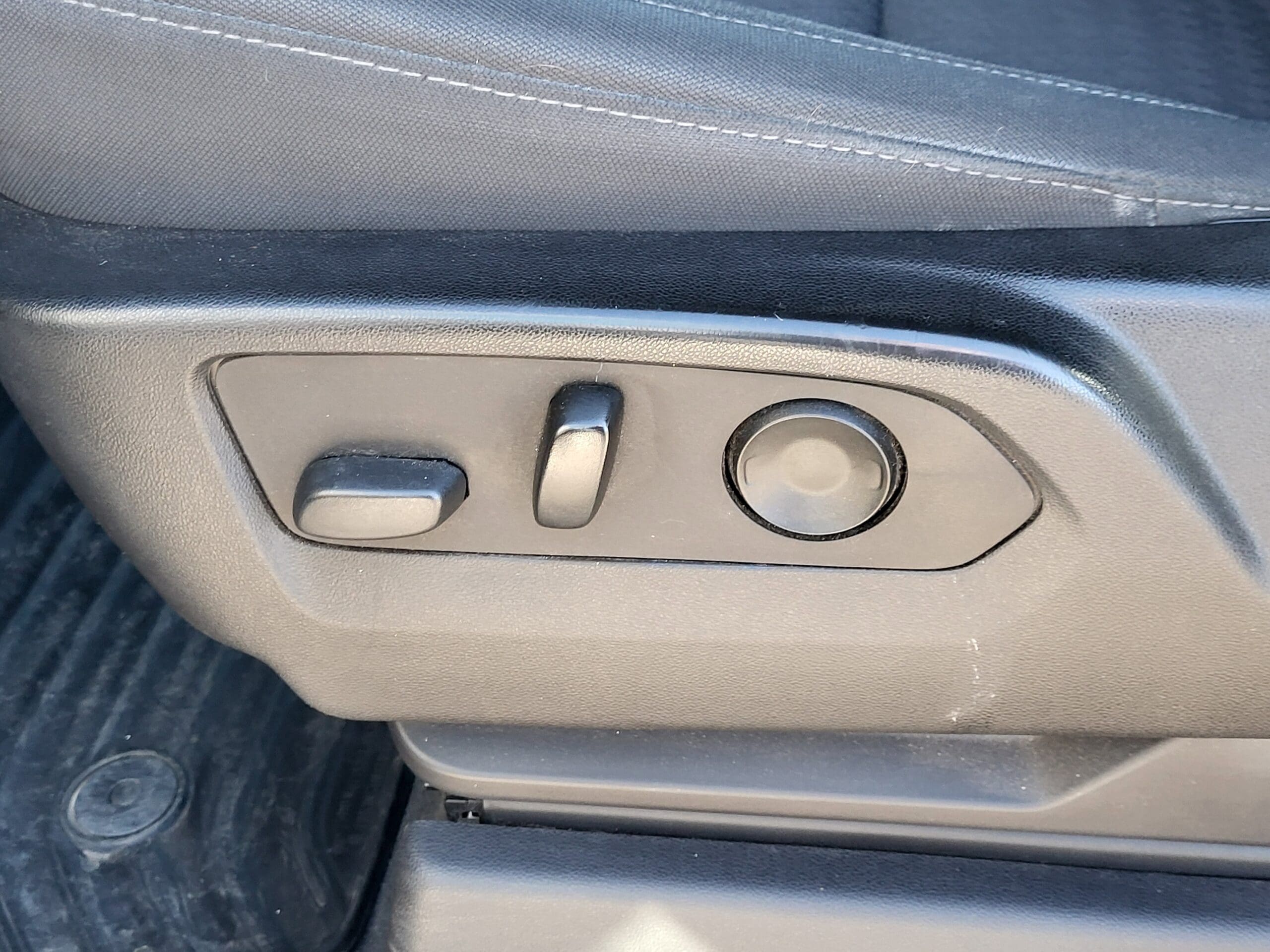 2022 Chevrolet Silverado 1500 - Image 7